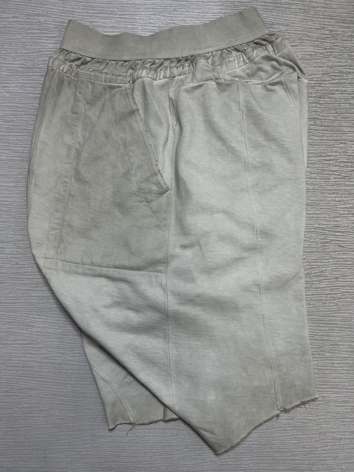 Julius Julius - S/S ‘14 “Ghost” - Over Crotch Raw Hem Sweatshorts Size US 30 / EU 46 - 2 Thumbnail