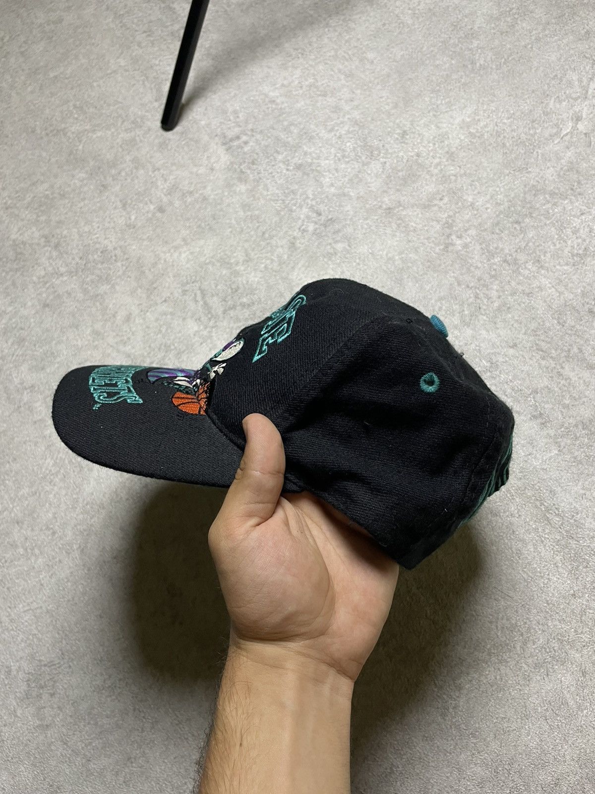Drew Pearson NFL NBA CHARLOTTE HORNETS SNAPBACK (90s Buzzkiller Energy) Size ONE SIZE - 7 Thumbnail