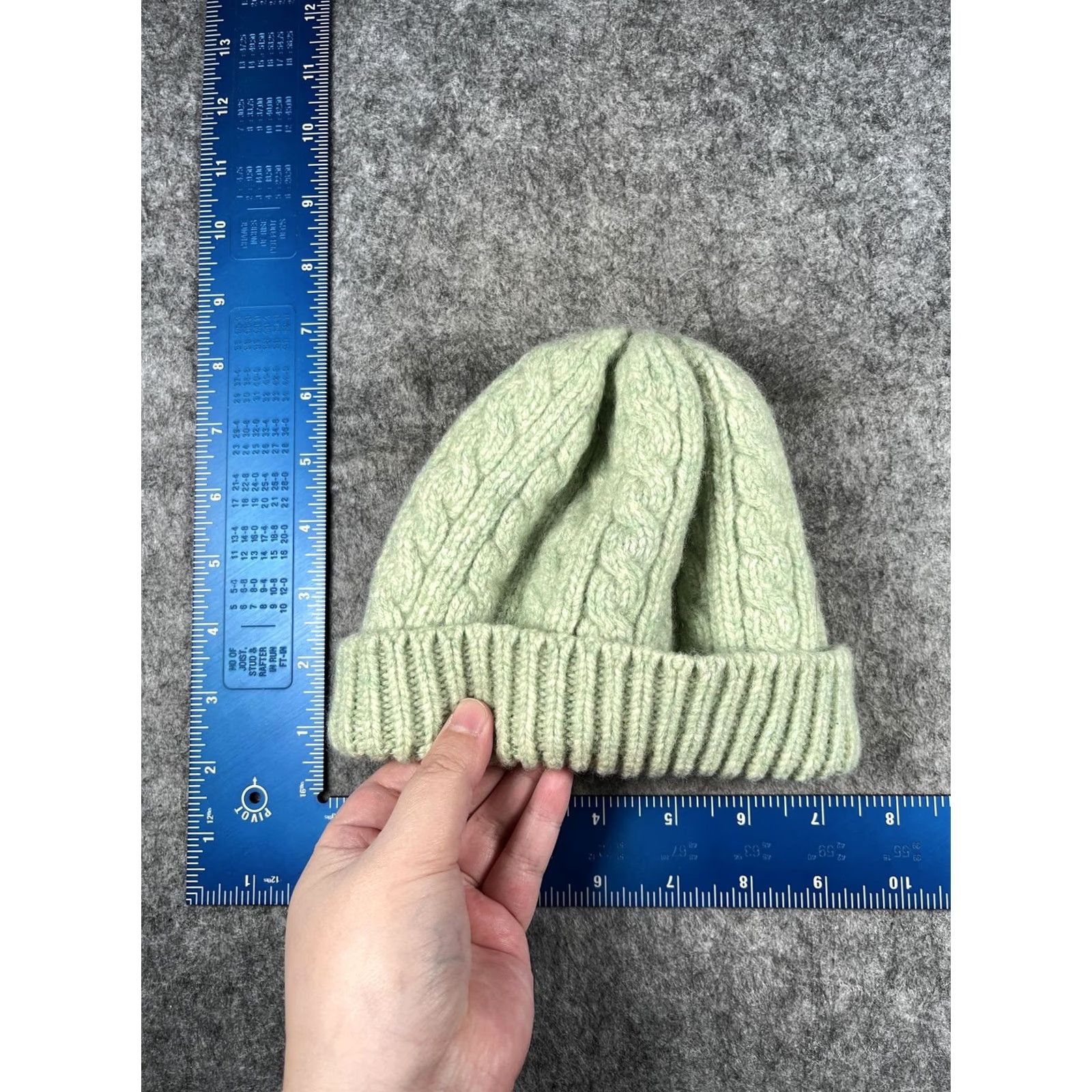 Gap VINTAGE Gap Hat Beanie Women Small Green Cable Knit Lambswool Stretch Winter Warm Size ONE SIZE - 3 Thumbnail