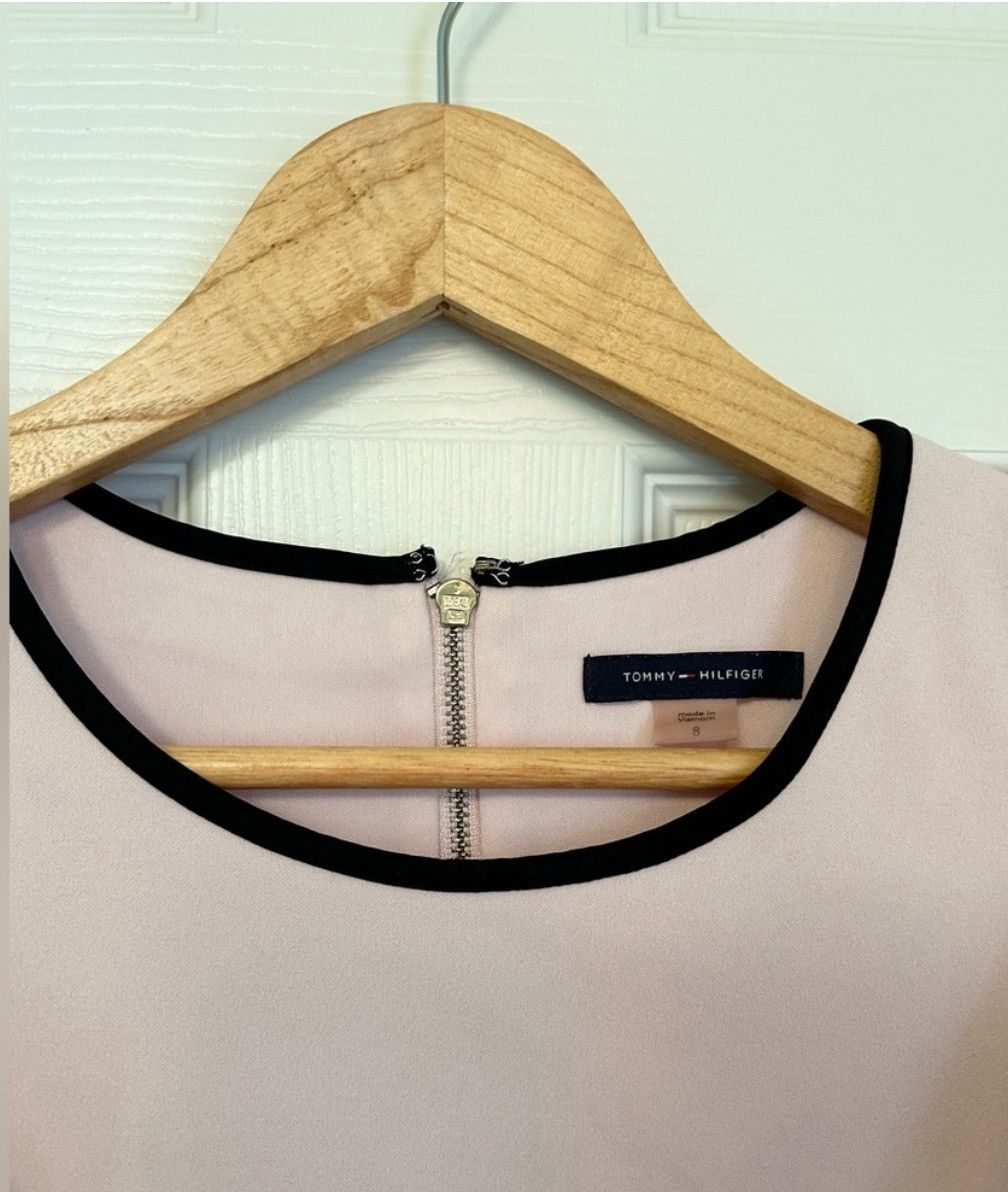 Tommy Hilfiger Tommy Hilfiger black trimmed Pink dress Size M / US 6-8 / IT 42-44 - 4 Thumbnail