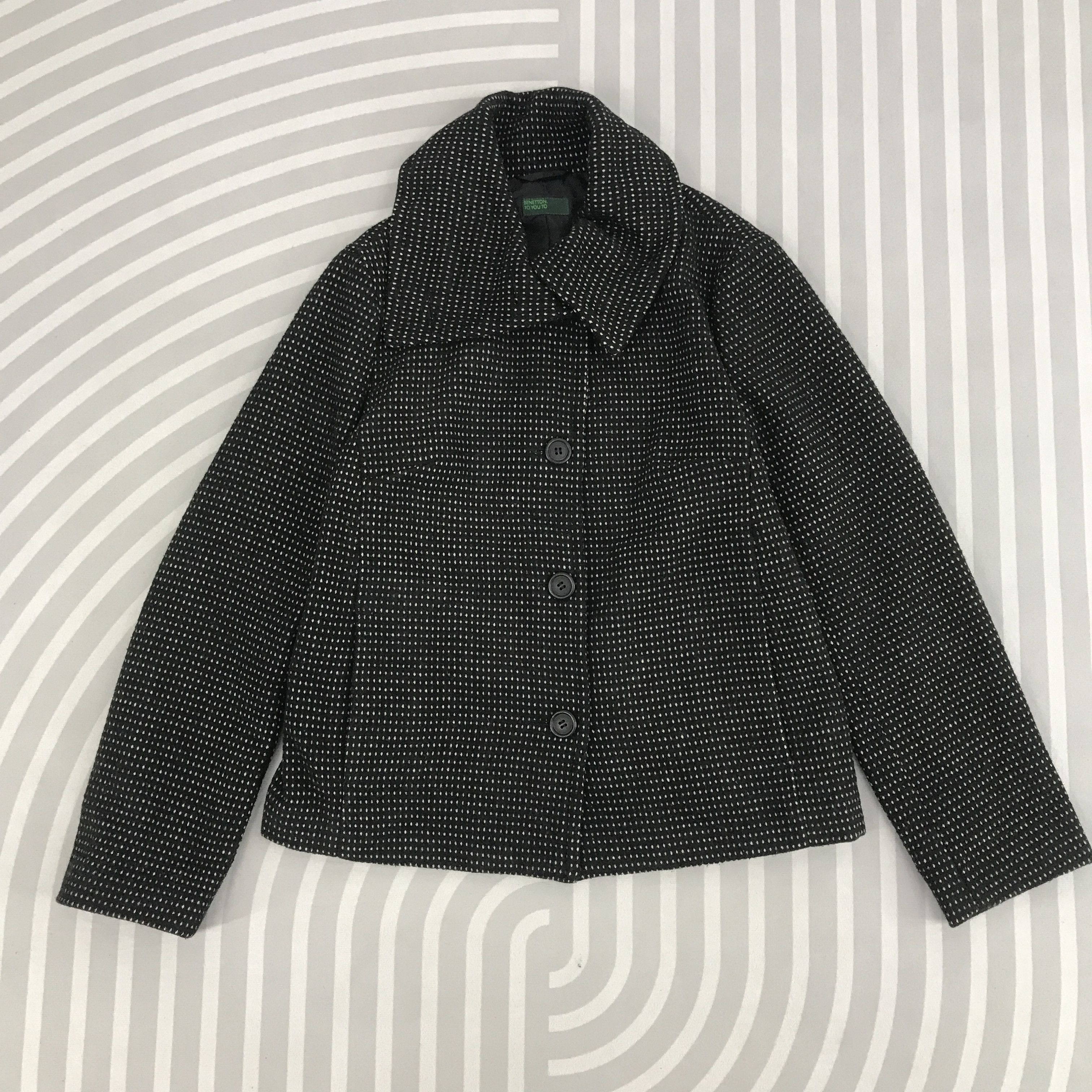 Benetton × Japanese Brand × Vintage Vintage Benetton to you to Wool Button woman Jacket Size US L / EU 52-54 / 3 - 1 Thumbnail
