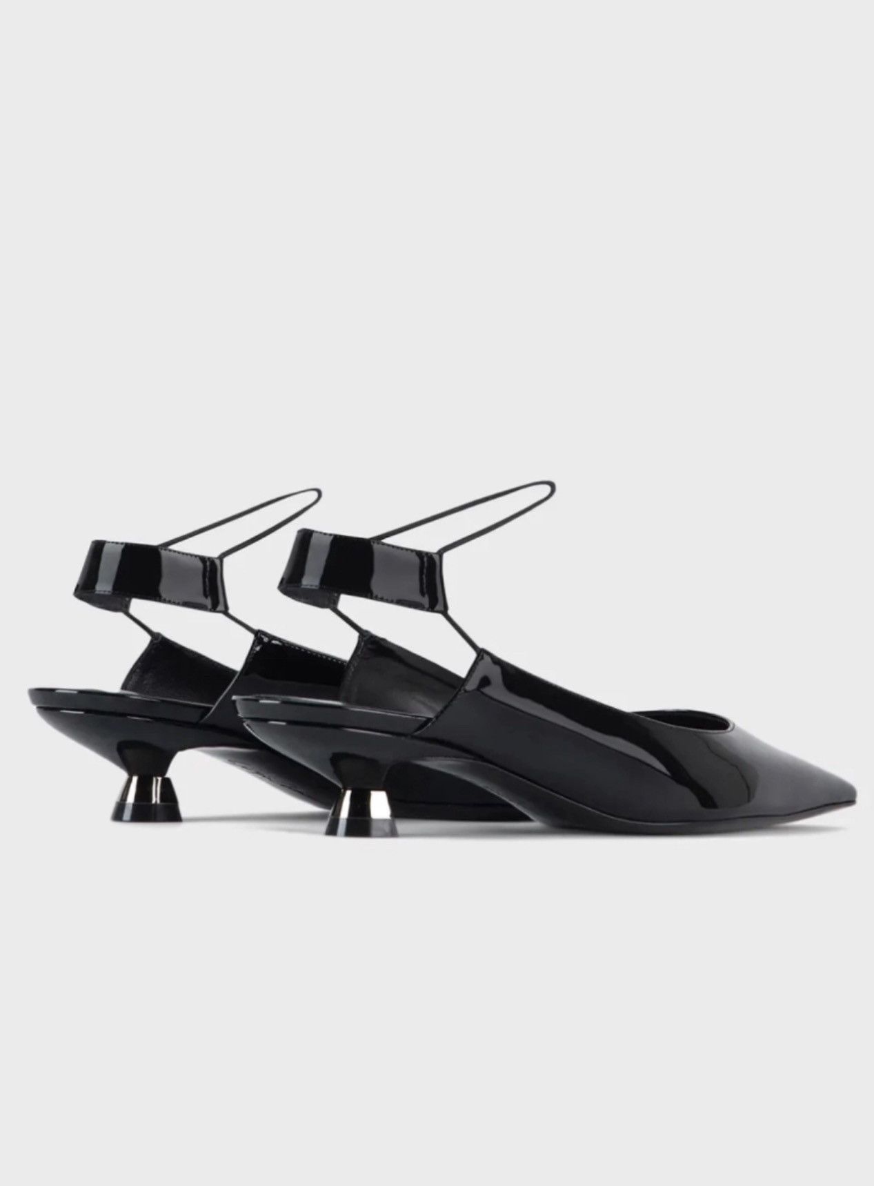 Giorgio Armani GIORGIO ARMANI Leather sandal 39 EU Size US 8.5 / IT 38.5 - 2 Thumbnail