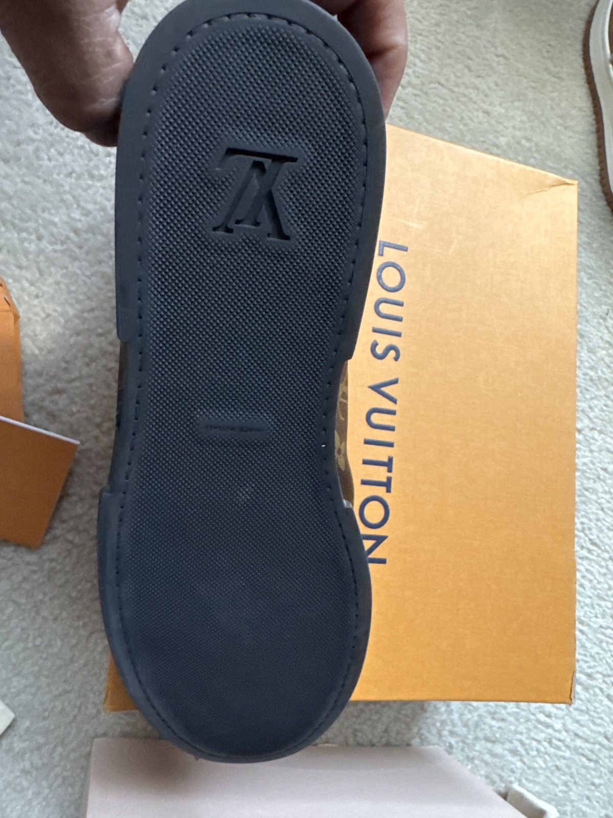 Louis Vuitton Louis Vuitton sneakers mens Size US 11 / EU 44 - 3 Thumbnail