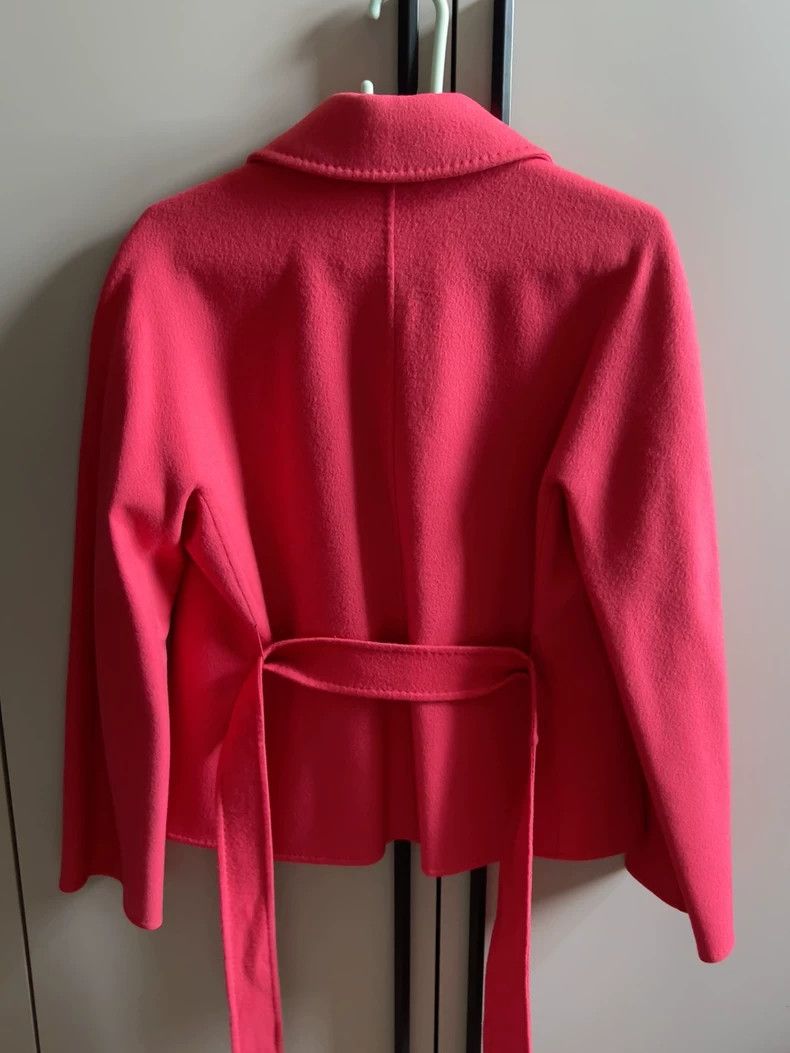 Max Mara Max Mara A short coatshort coat Size M / US 6-8 / IT 42-44 - 2 Thumbnail