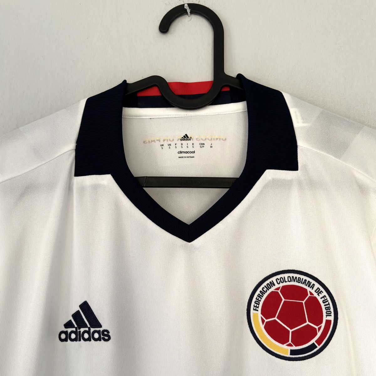 Adidas 2015 2016 Colombia National Adidas Home Kit Soccer Jersey Size US S / EU 44-46 / 1 - 4 Thumbnail