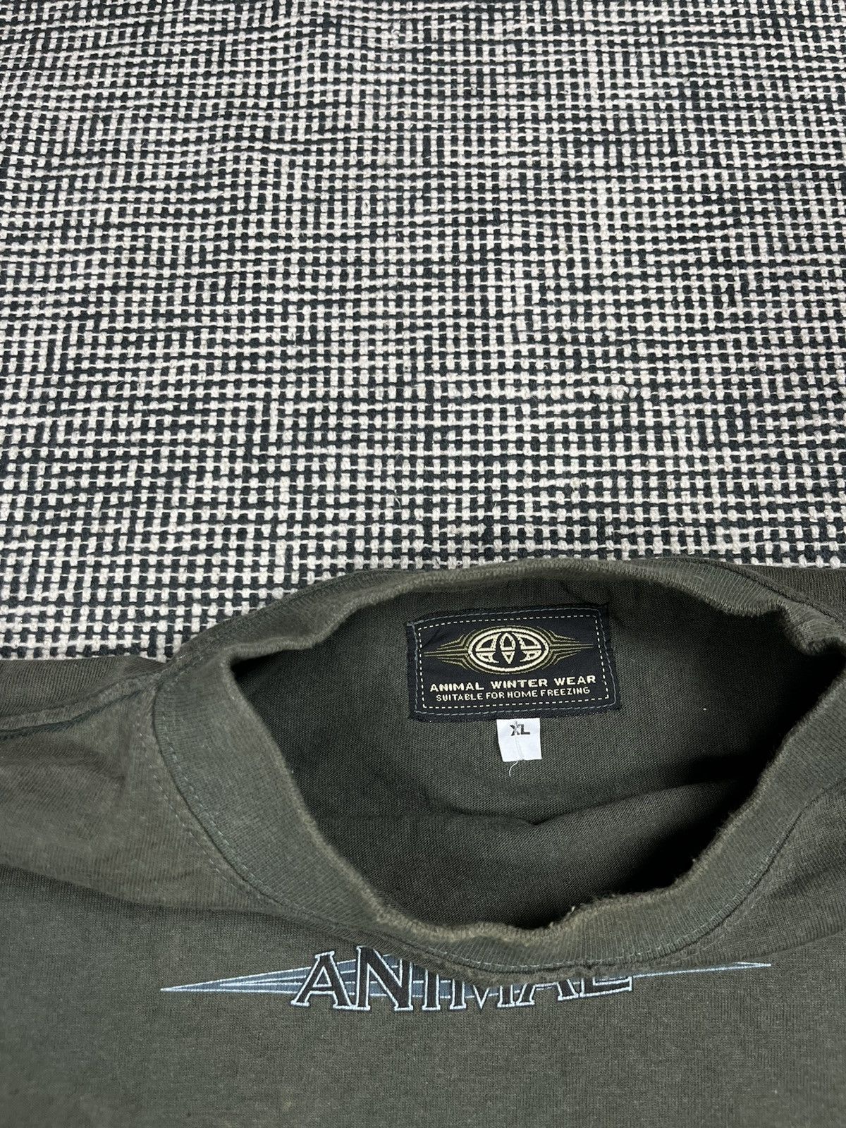 Vintage vintage 90s animal tribal long sleeve distressed tee skate Size US XL / EU 56 / 4 - 3 Thumbnail