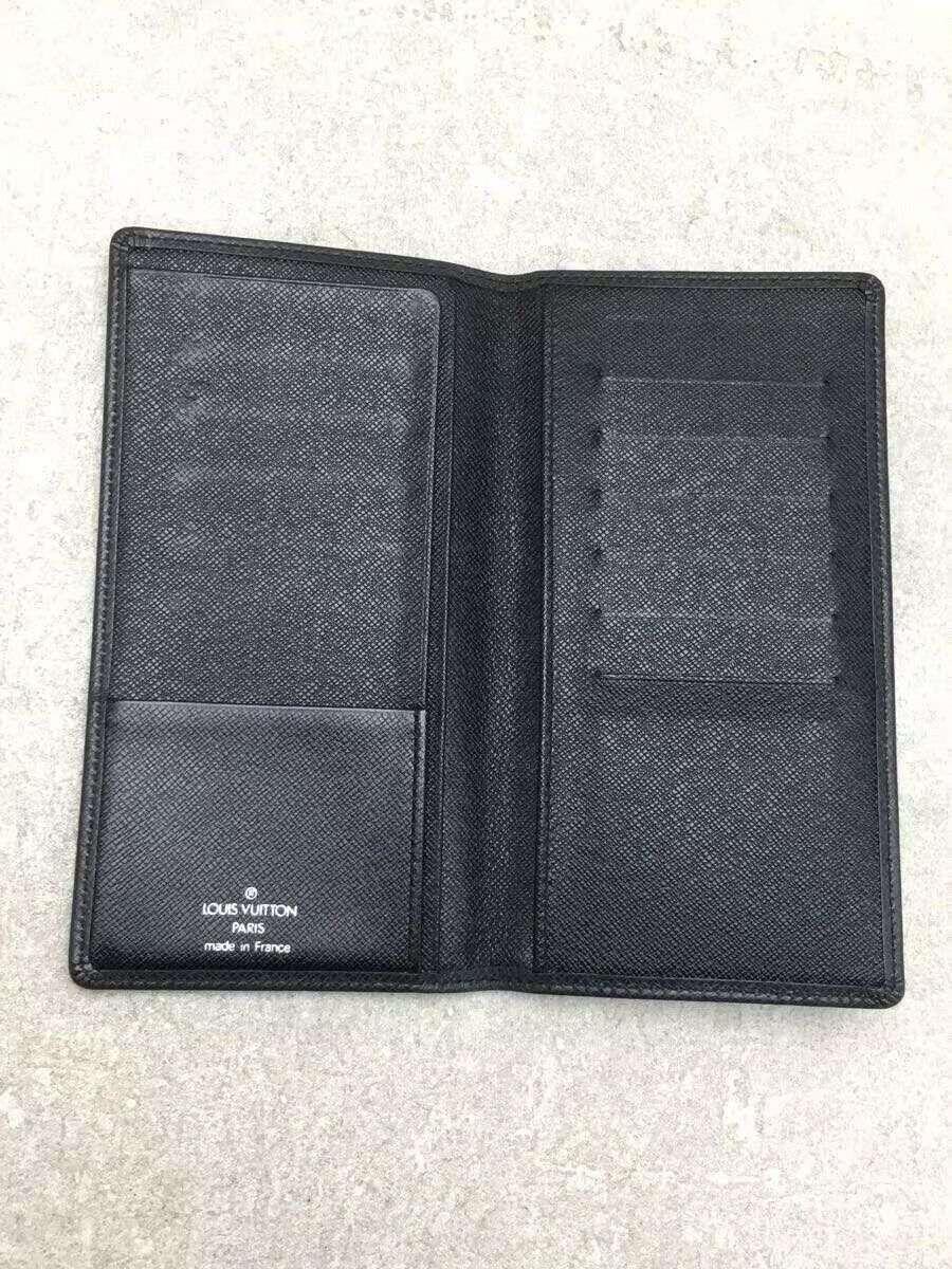 Louis Vuitton Louis Vuitton Taiga Porte Valeur Cartes Credit Black Size ONE SIZE - 4 Thumbnail