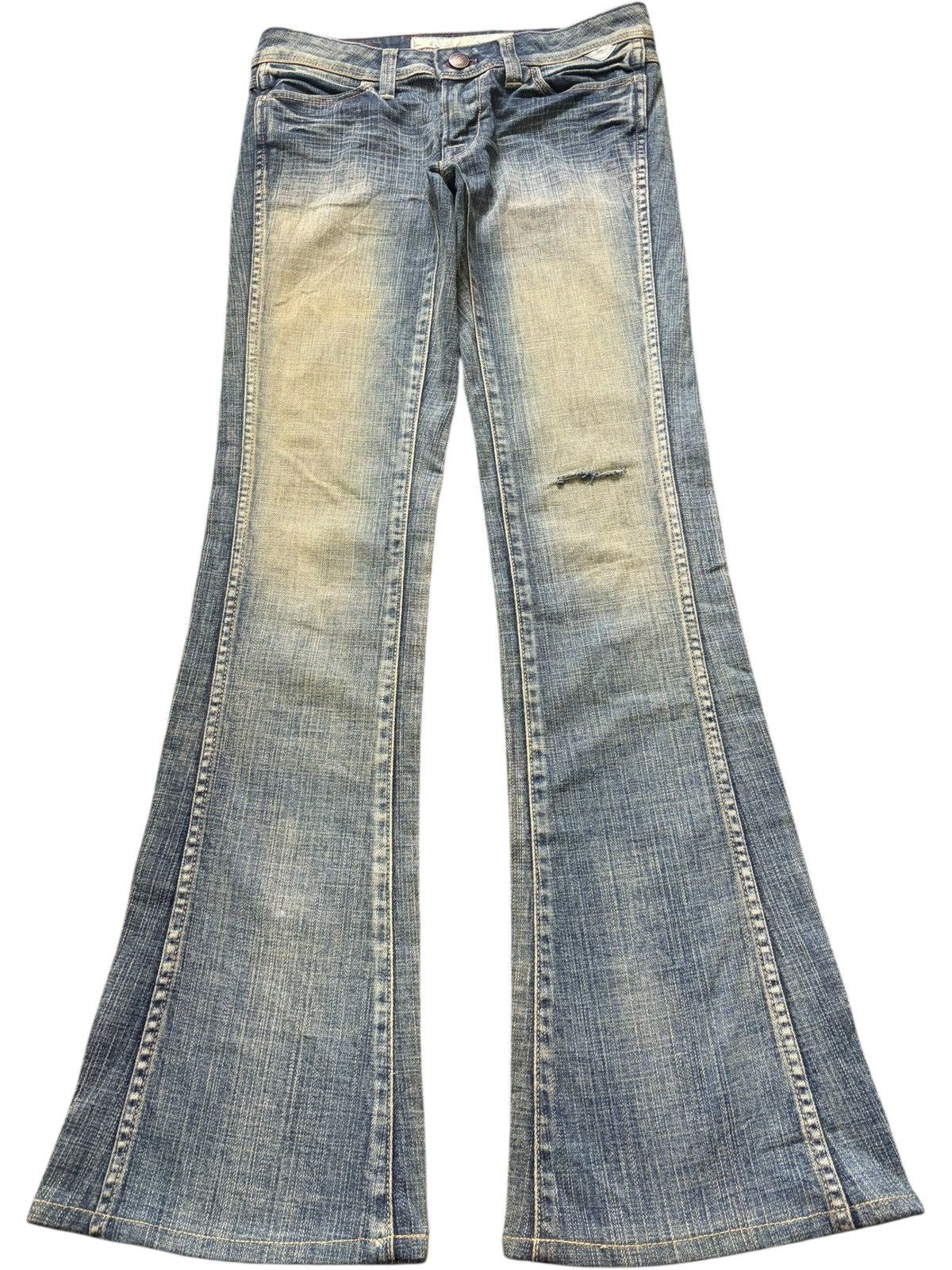 Diesel Vintage Japanese Brand Distress Low Rise Flare Jeans Size 28" / US 6 / IT 42 - 1 Thumbnail