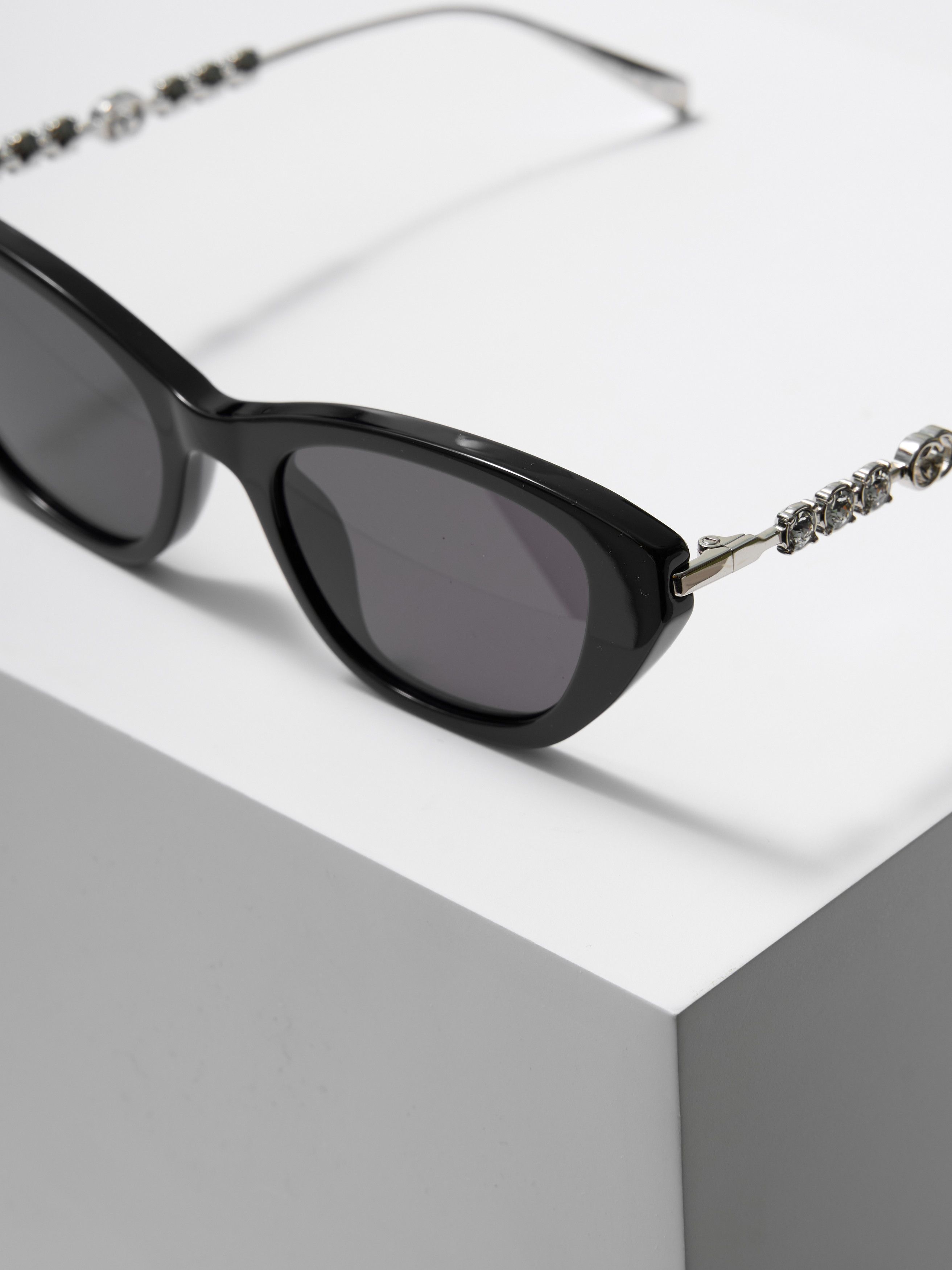 Gucci GUCCI GG1968S 002 SUNGLASSES Size ONE SIZE - 4 Thumbnail