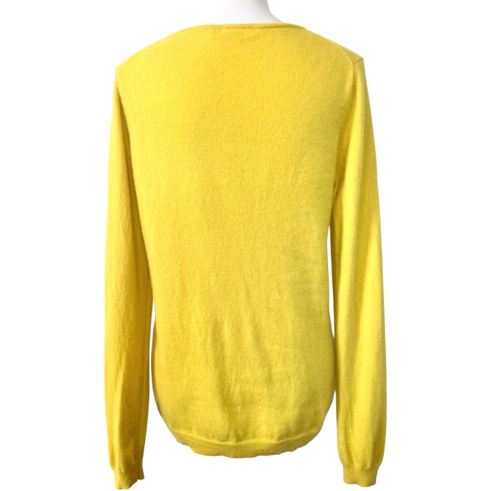 Uniqlo Uniqlo Sweater Women Cashmere V-Neck Yellow Long Sleeve Pullover Sz Large L Womens Pullover, 100% Cashmere, Solid, Regular Fit Size L / US 10 / IT 46 - 4 Thumbnail