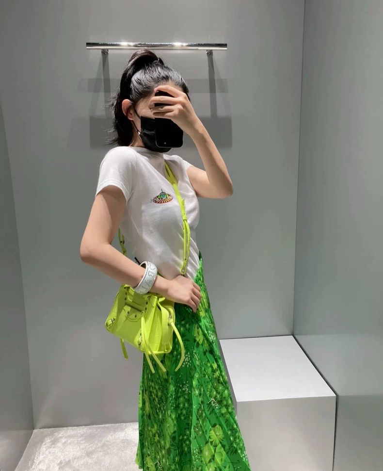 Balenciaga Balenciaga French Hello Tower Short Sleeves Size US L / EU 52-54 / 3 - 8 Thumbnail