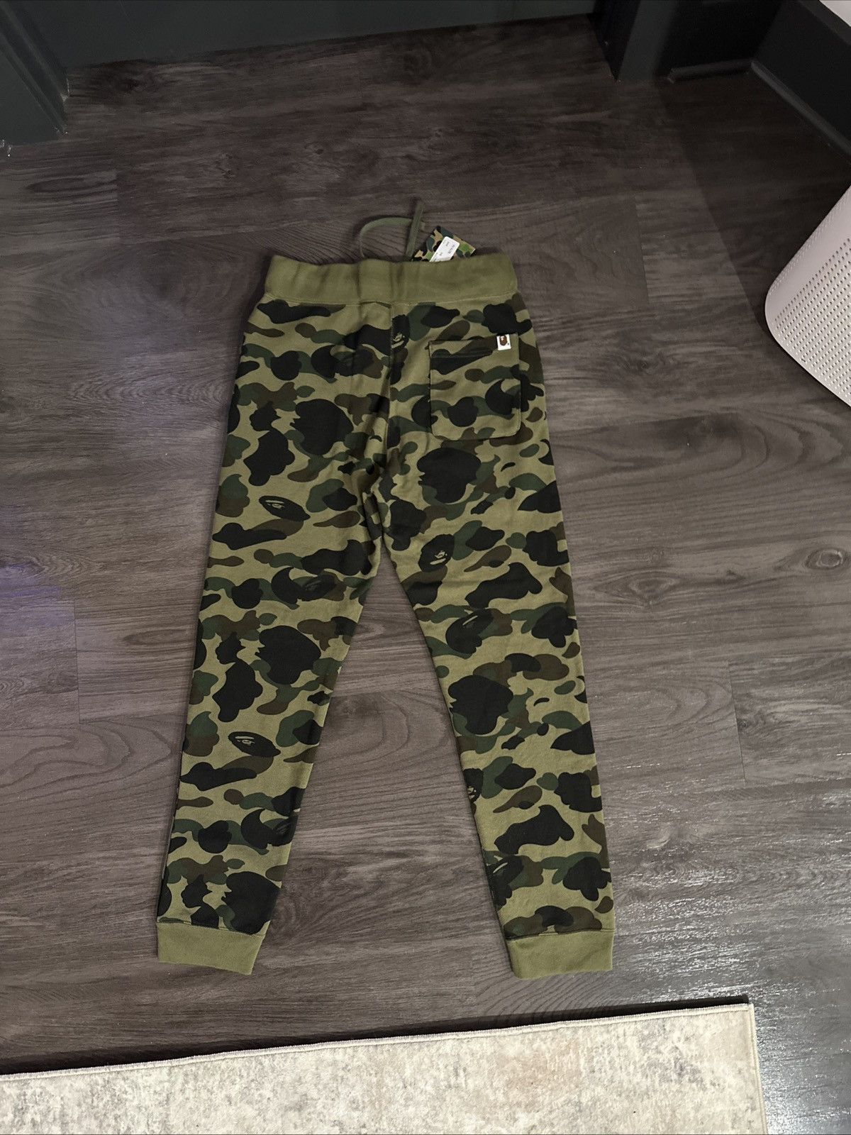 Bape BAPE 1st Camo Green Shark Pants Size US 32 / EU 48 - 2 Thumbnail