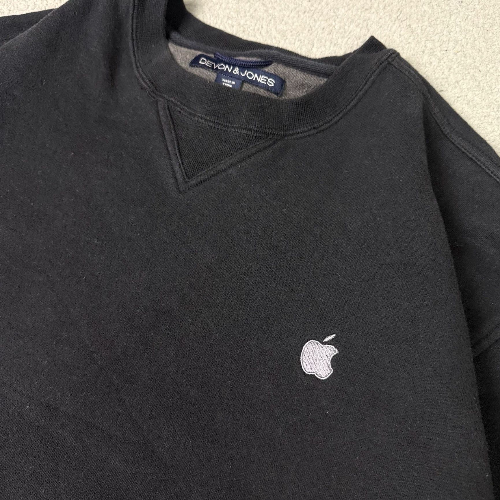 Apple Apple Sweatshirt Men Large Black Embroidered Logo Crewneck Pullover Size US L / EU 52-54 / 3 - 3 Thumbnail