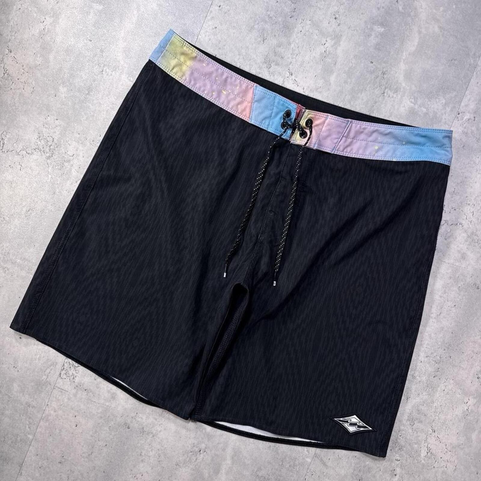Billabong Y2K Billabong 00s Board Black Shorts Size US 33 - 7 Thumbnail
