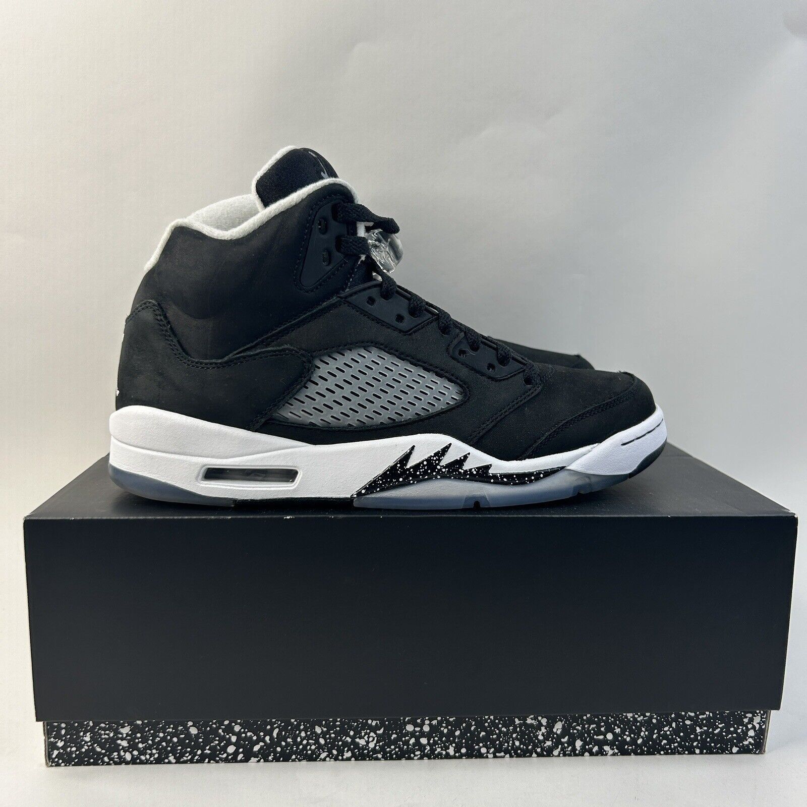 Nike Nike Air Jordan 5 Retro “Moonlight/Oreo” 2024 Size US 9.5 / EU 42-43 - 5 Thumbnail