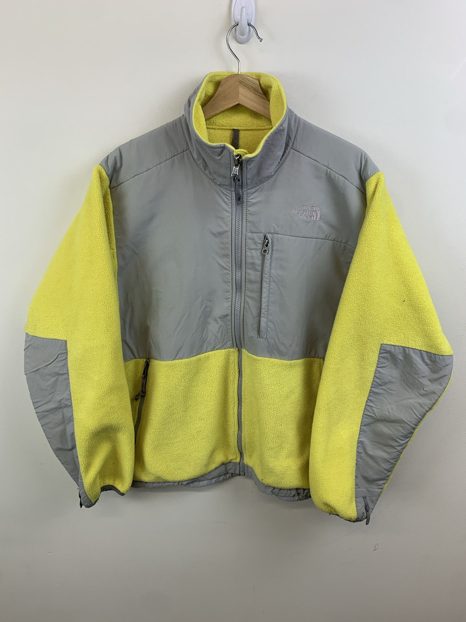 The North Face Vintage 1990s The North Face Yellow Grey Denali Feece Size S (L) Size US S / EU 44-46 / 1 - 1 Thumbnail