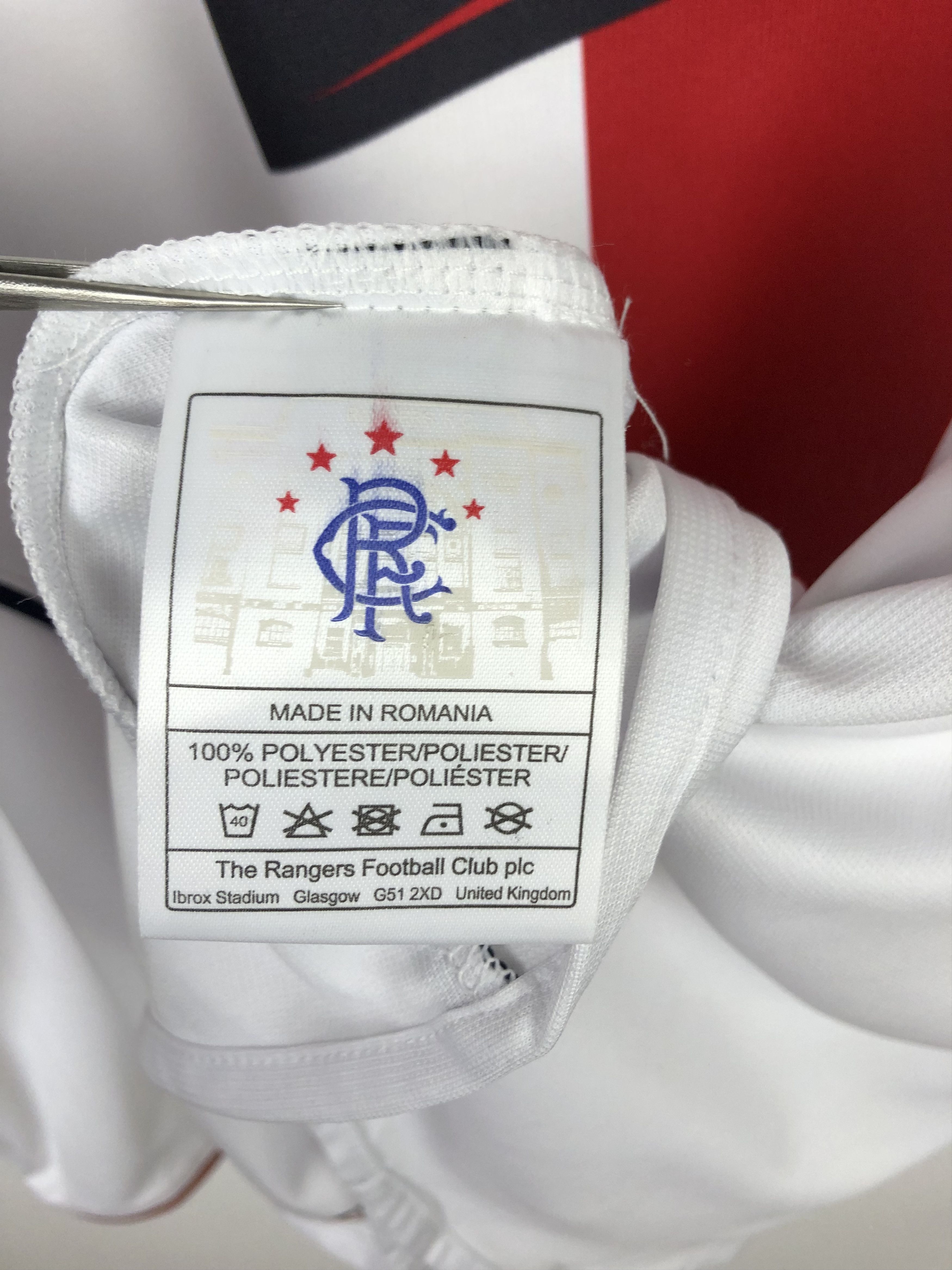 Umbro Glasgow Rangers football shirt 2005 Soccer Umbro Long Sleeve Size US XL / EU 56 / 4 - 8 Thumbnail