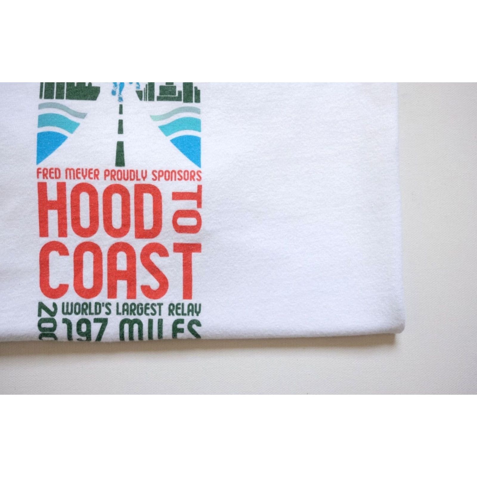 Nike VINTAGE Nike T-Shirt USA MADE HOOD TO COAST MARATHON GRAPHIC White Regular SZ L Mens Shirts 2000s Size US L / EU 52-54 / 3 - 4 Thumbnail
