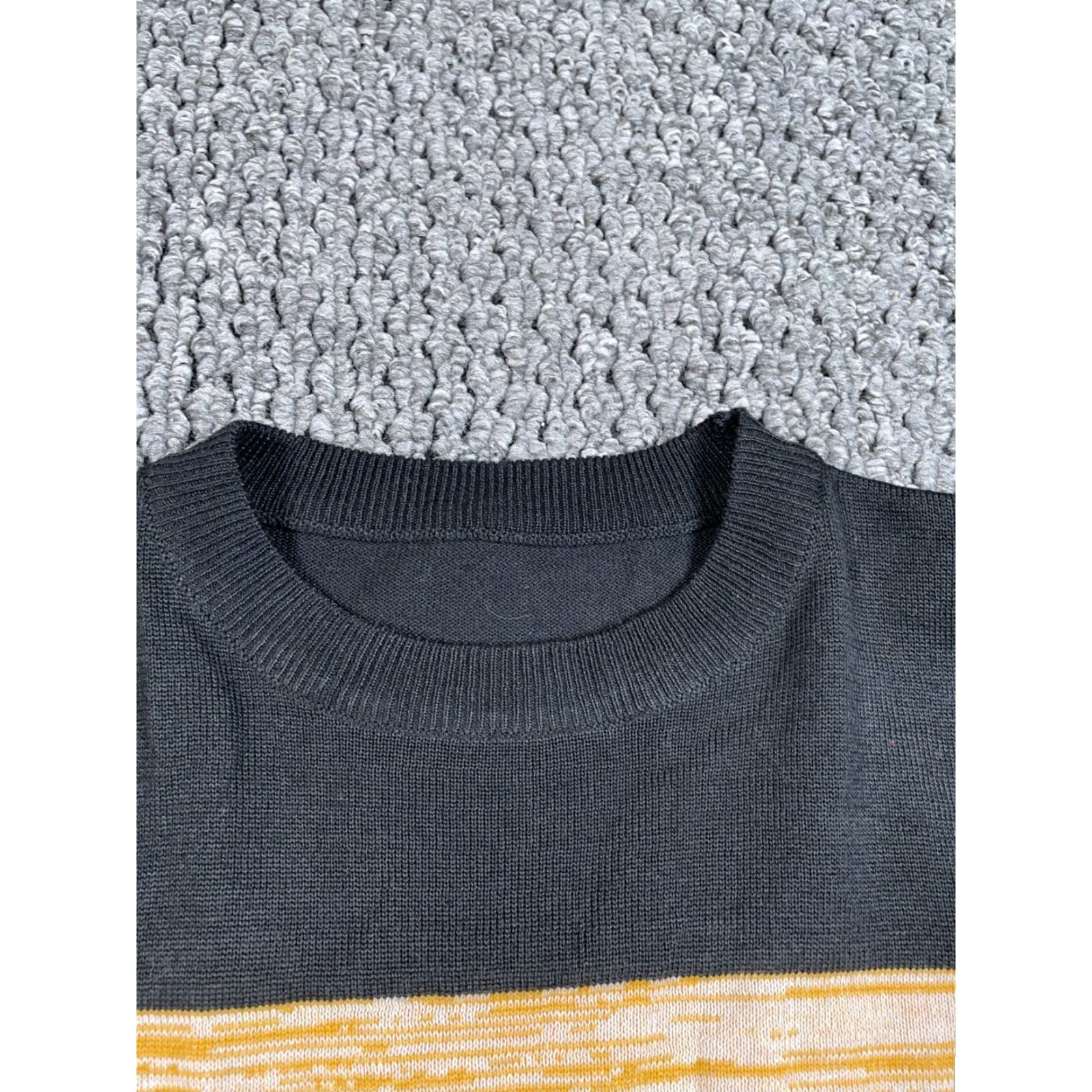 Vintage VINTAGE Y2K Style Striped Crewneck Sweater Women's XL Black Yellow Boxy Fit Knit Skater Crewneck Size XL / US 12-14 / IT 48-50 - 3 Thumbnail