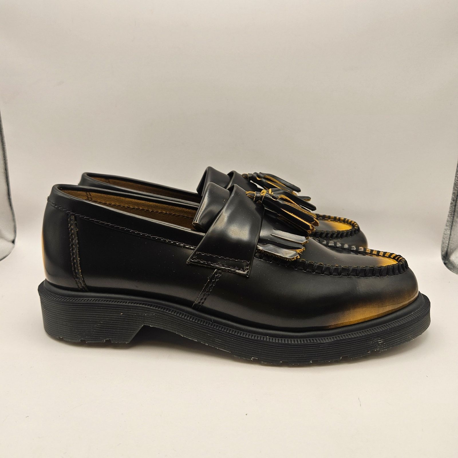 Dr. Martens DR MARTENS MEN'S 8 ADRIAN TASSEL ARCADIA RUB OFF LOAFER Size US 8 / EU 41 - 4 Thumbnail