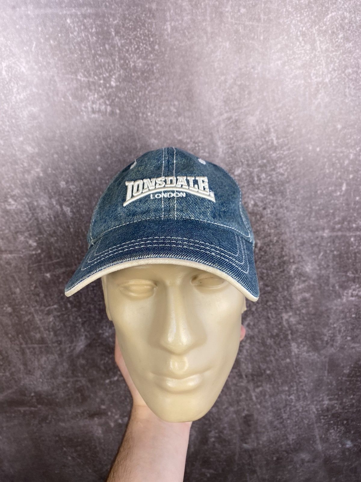 Lonsdale × Vintage Vintage Lonsdale London 90s Embroidered Logo Beige Cap Hat Size ONE SIZE - 1 Thumbnail