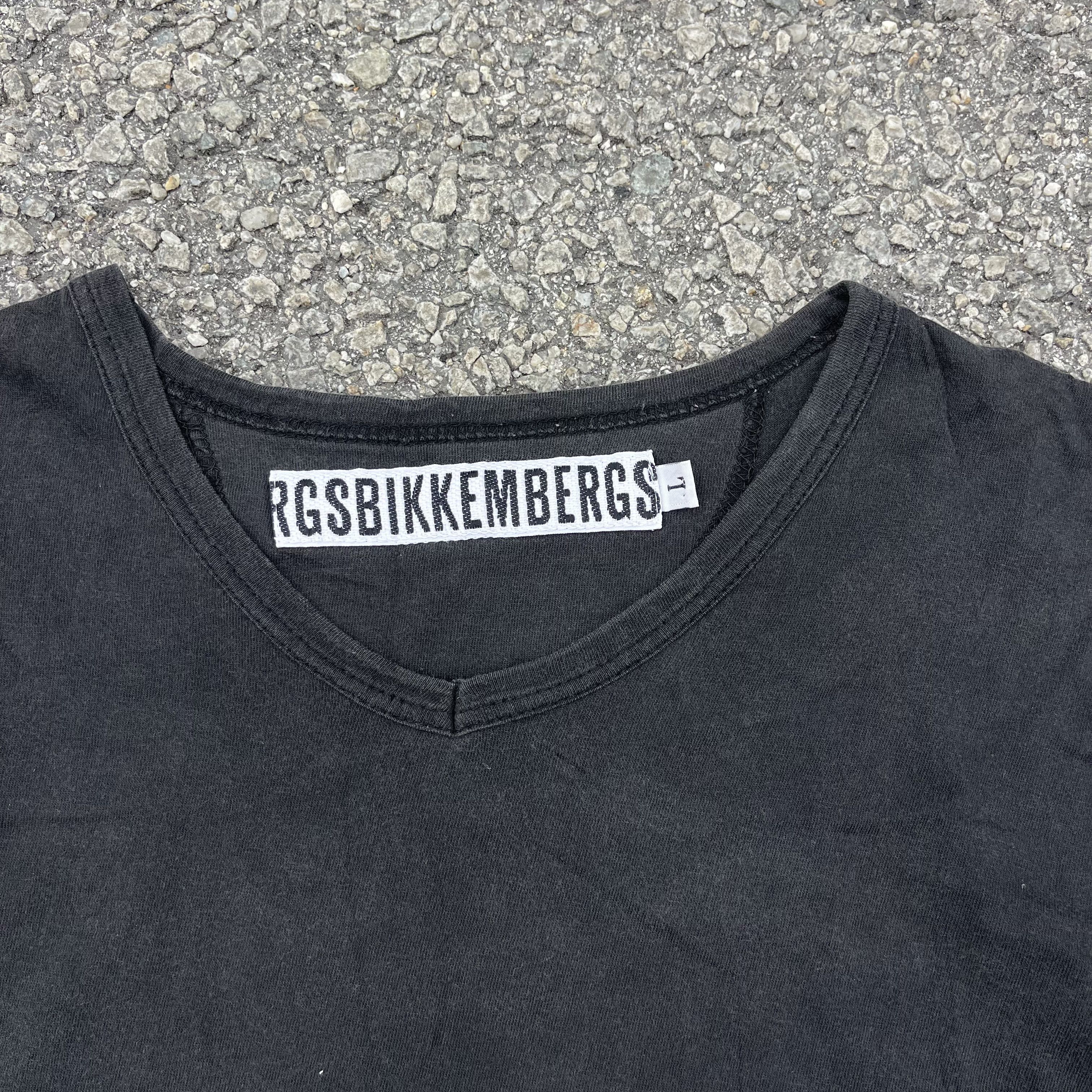 Dirk Bikkembergs Vtg Bikkembergs V-neck Short Sleeve TM size L Size US L / EU 52-54 / 3 - 3 Thumbnail