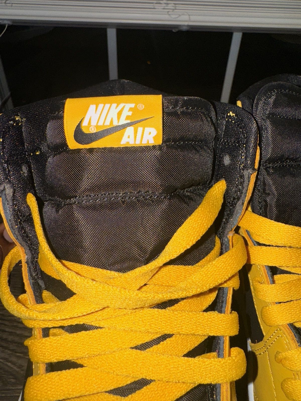 Nike Air Jordan 1 Size US 9.5 / EU 42-43 - 7 Thumbnail
