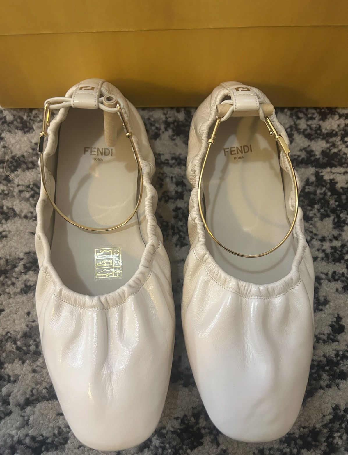 Fendi FENDI Filo Leather Ballerina Flat Shell Size 37 Size US 7 / IT 37 - 5 Thumbnail