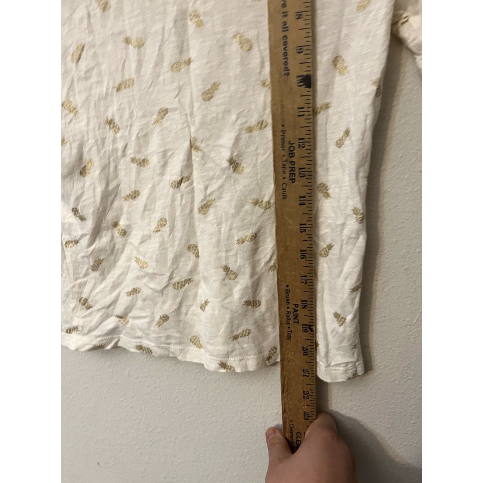 Banana Republic Banana Republic Tee Shirt Petite XS PXS T-Shirt Short Sleeve V-Neck Multicolor Cotton Modal Womens 90s Pineapple Malibu Tee Size XS / US 0-2 / IT 36-38 - 3 Thumbnail