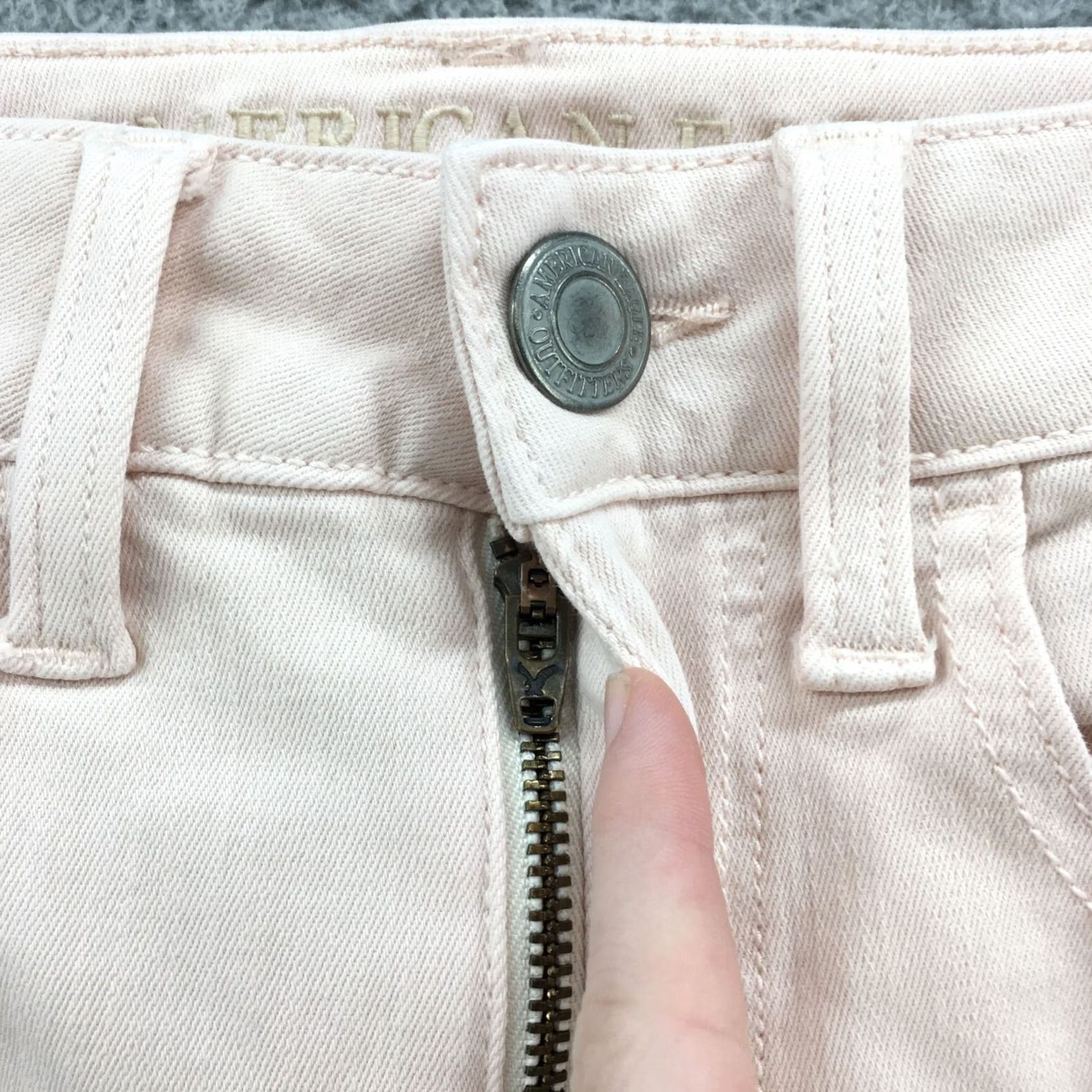 American Eagle Outfitters American Eagle Outfitters Jegging Jeans Womens 2S Pink Distressed Regular Inseam 27 Size 26" / US 2 / IT 38 - 3 Thumbnail
