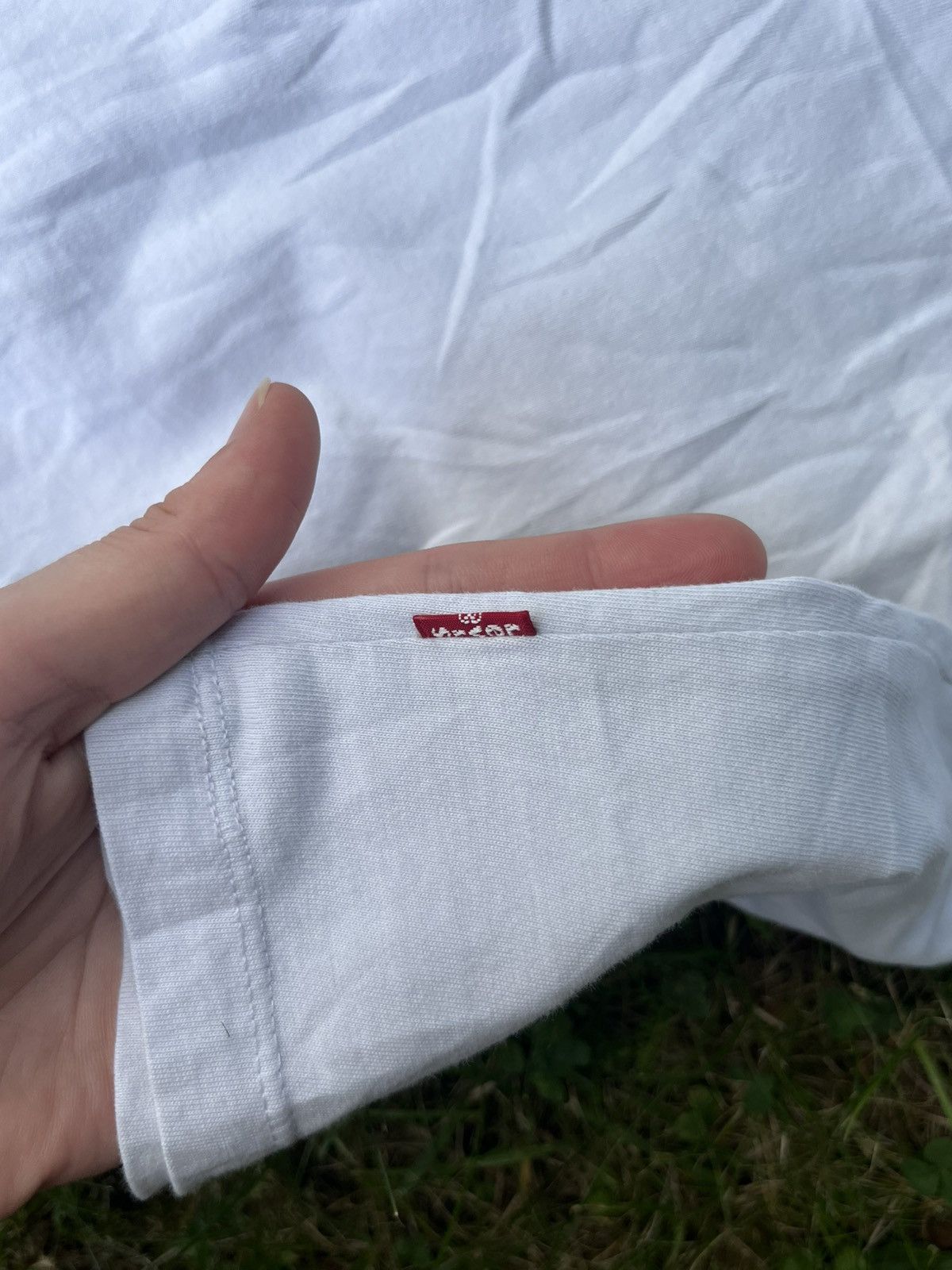 Levi's Levi’s Levis White T-Shirt with a beautiful print Size US M / EU 48-50 / 2 - 4 Thumbnail