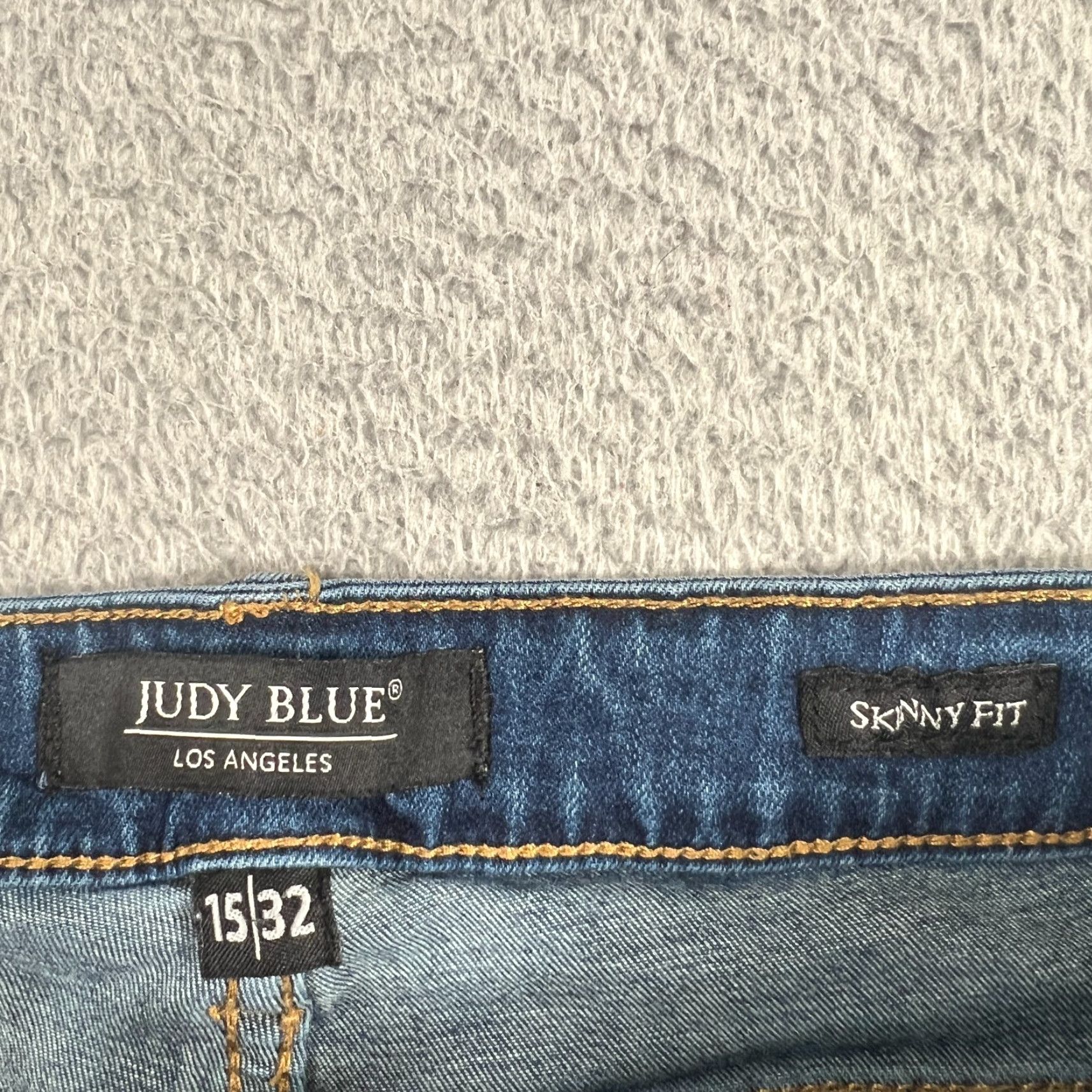 Vintage Judy Blue Jeans Women 15/32 Blue Medium Wash Skinny Fit Stretch Raw Hem Size 24" / US 00 / IT 34 - 5 Thumbnail