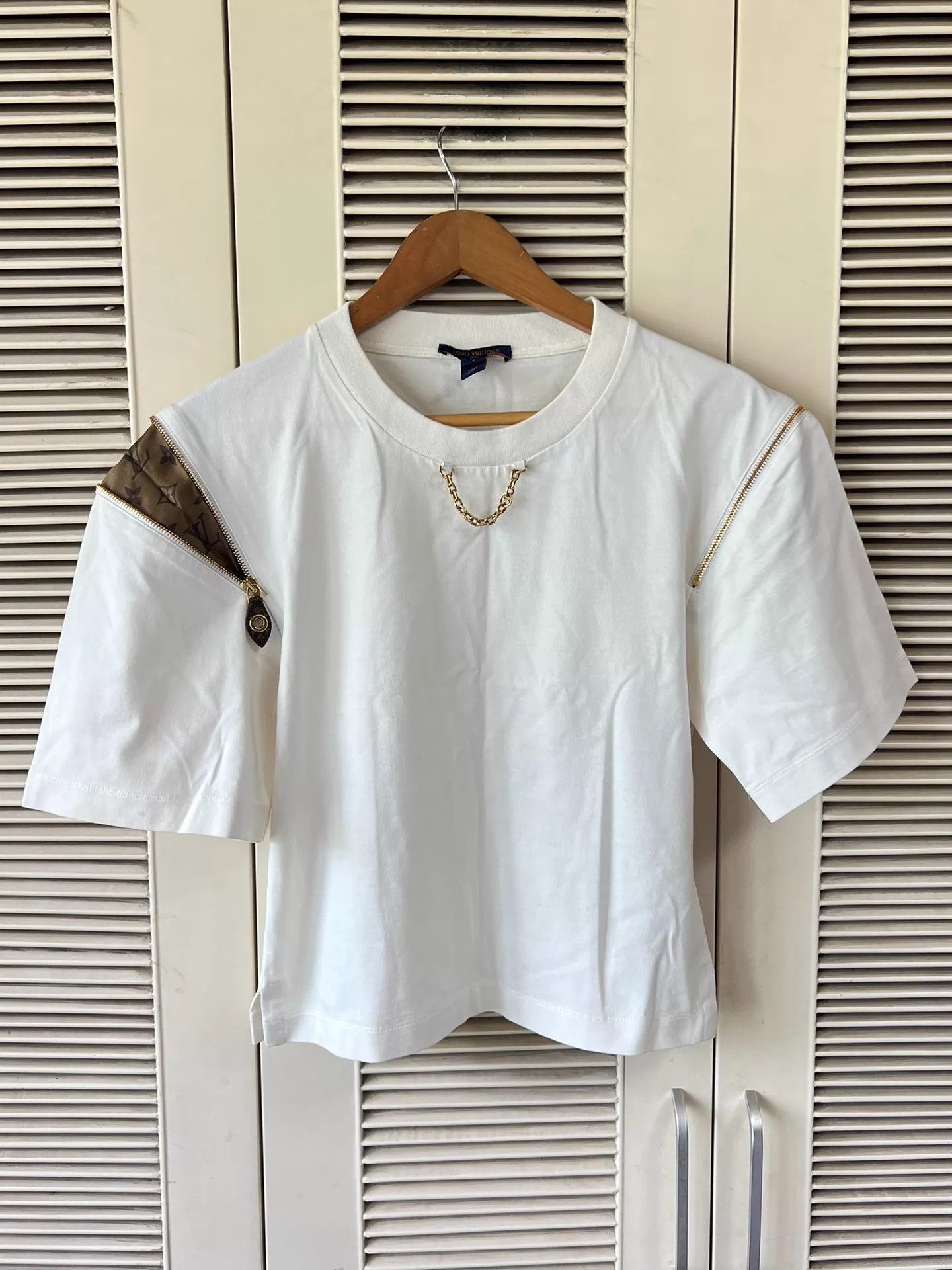 Louis Vuitton LV White Monogram Blocked Sleeve Tee w Chain Sleeve Zip S Size S / US 4 / IT 40 - 1 Thumbnail