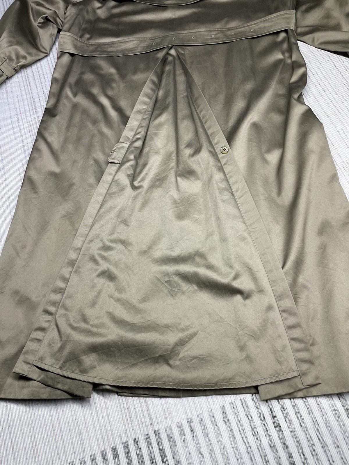 Burberry a58 Vintage Burberrys tranch Coat Size US L / EU 52-54 / 3 - 10 Thumbnail