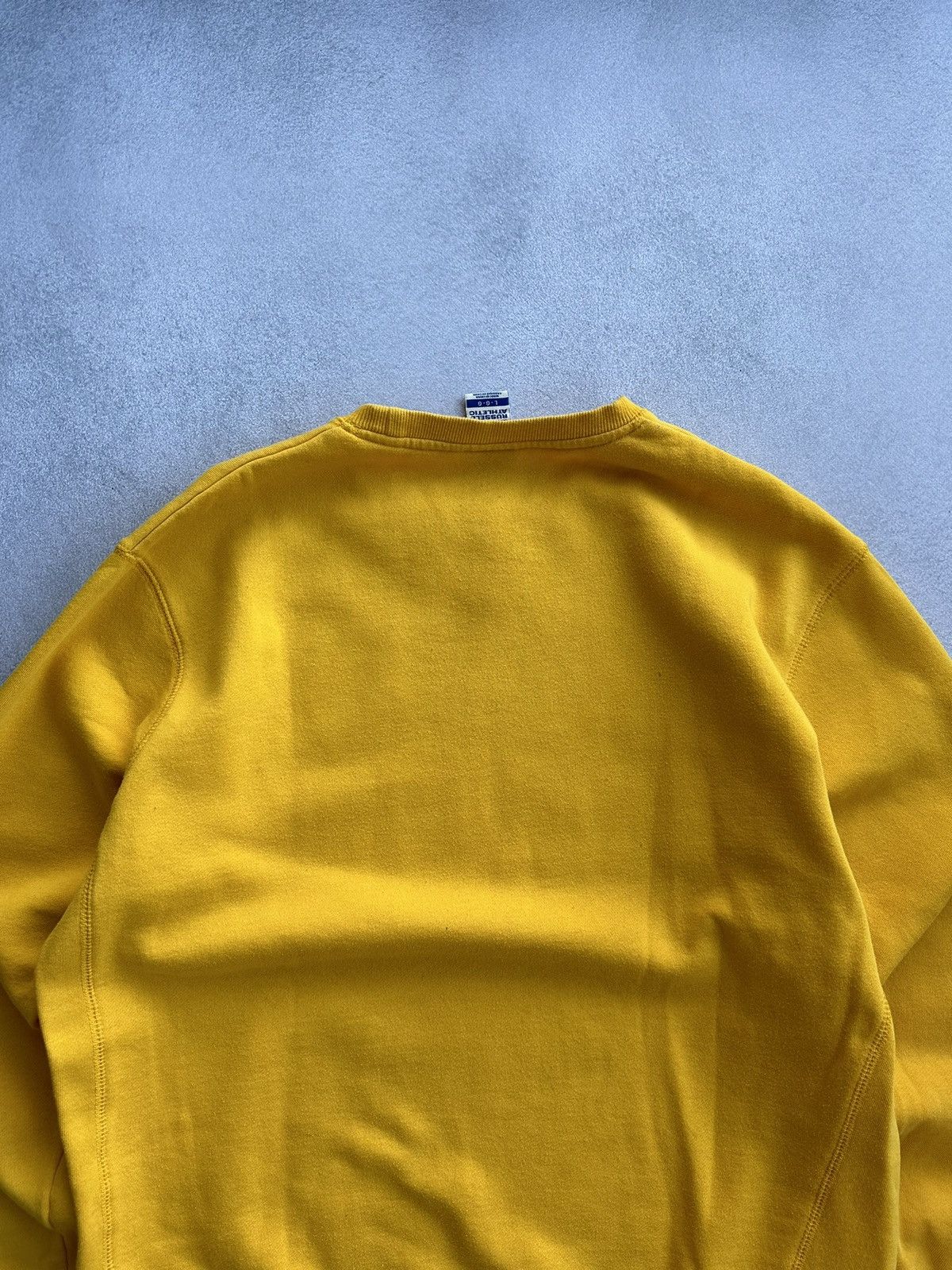 Russell Athletic × Vintage Vintage Russell Athletic Yellow Boxy Sweatshirt Size US L / EU 52-54 / 3 - 10 Thumbnail