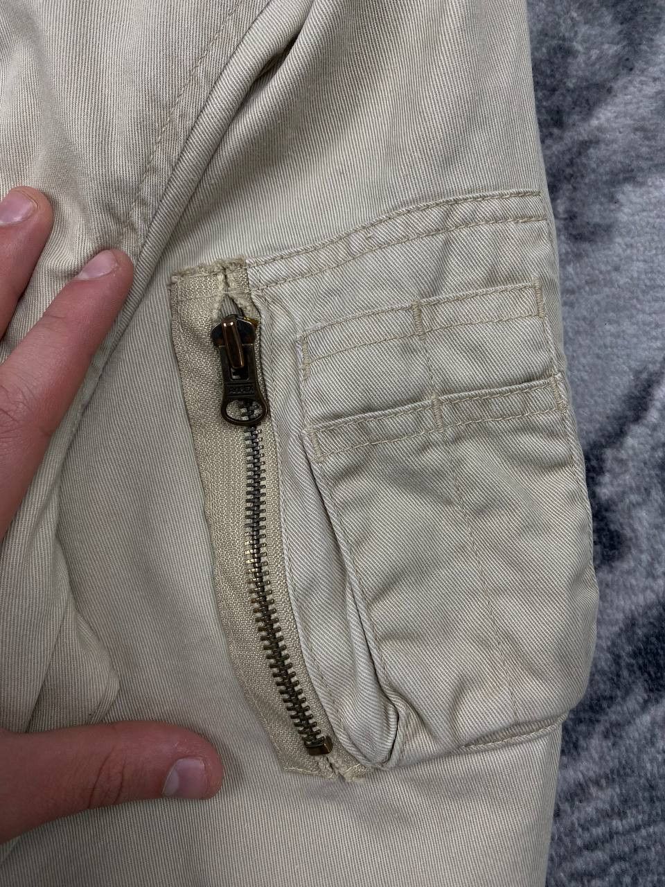 Avirex Vintage Avirex Bomber Jacket Made In Japan Men Size M Beige Size US M / EU 48-50 / 2 - 6 Thumbnail