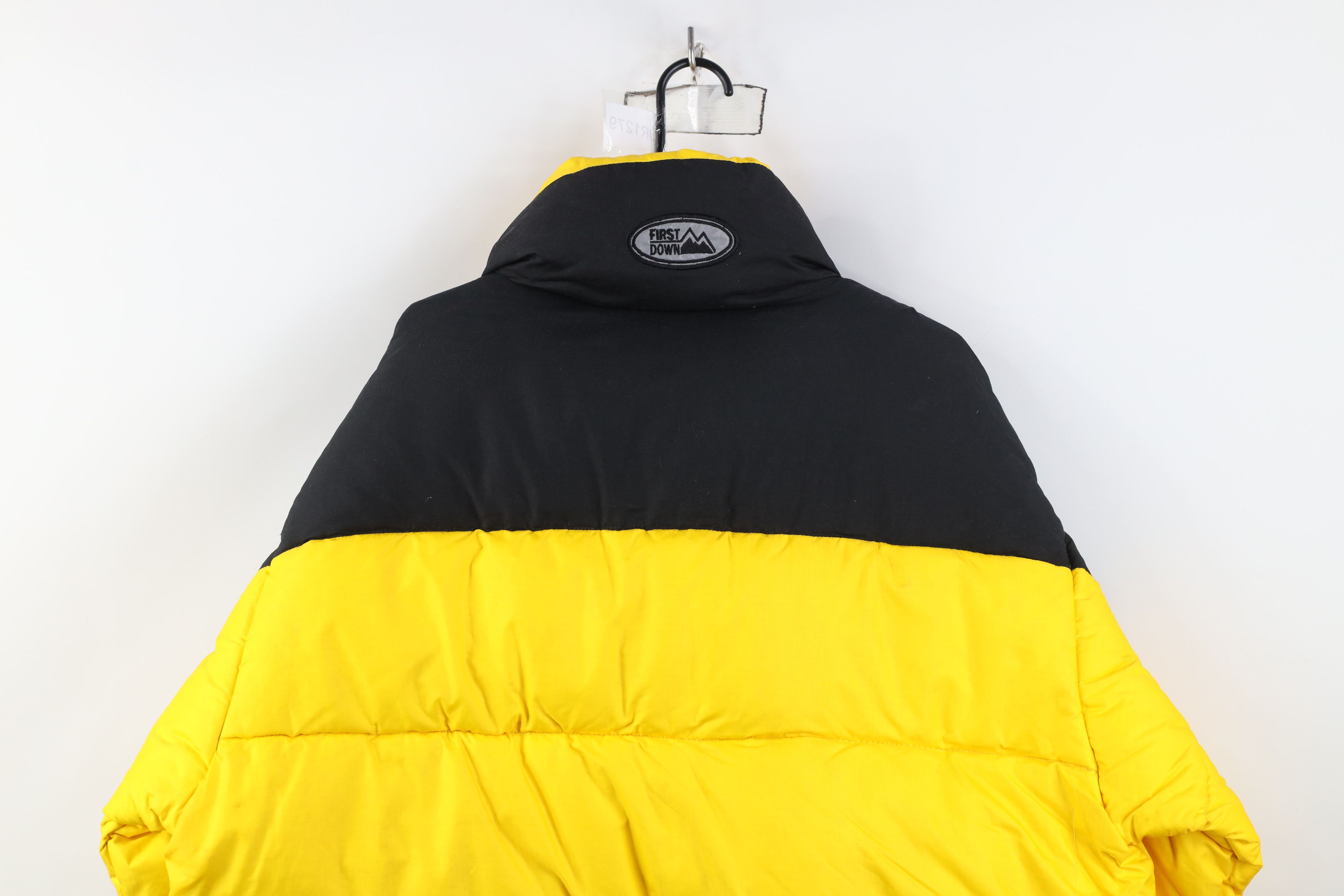 Vintage Deadstock Vintage 90s Streetwear Down Puffer Jacket Yellow Size US XL / EU 56 / 4 - 15 Thumbnail
