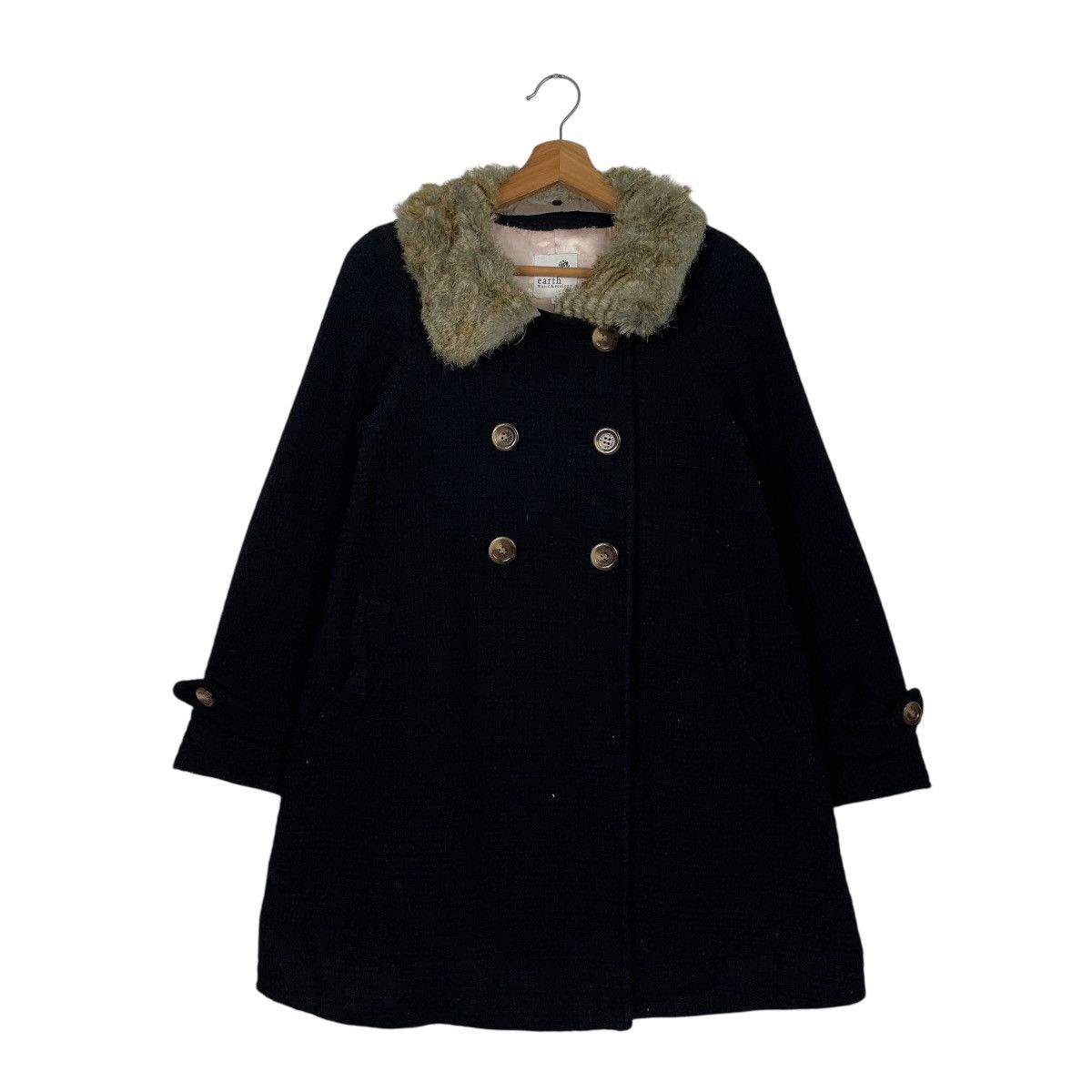 Japanese Brand Earth Music & Ecology Double Breasted Coat With Fur Colar Size S / US 4 / IT 40 - 1 Thumbnail