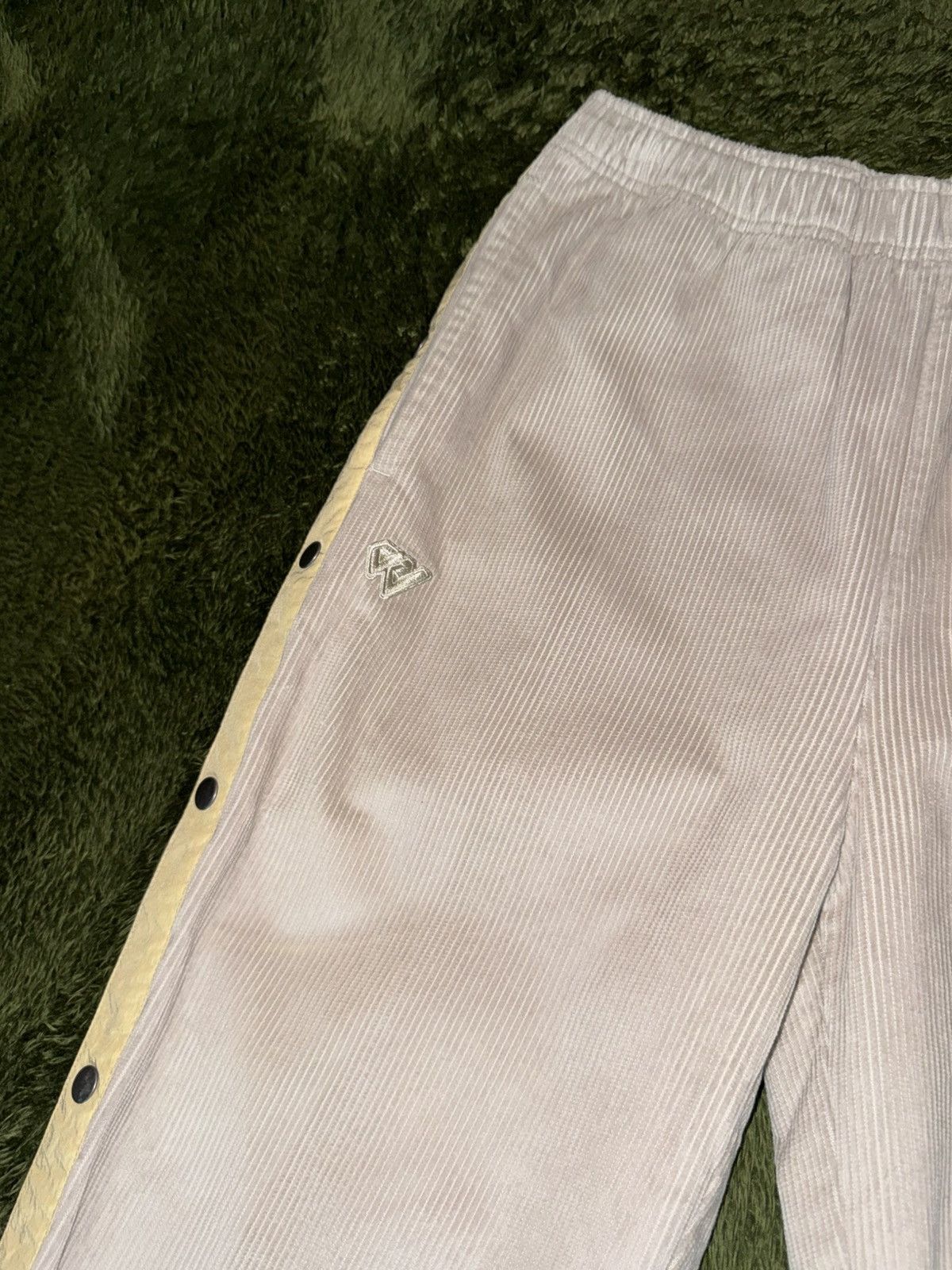 Jordan Brand [L] Jordan x Russell Westbrook Honor The Gift Corduroy Pants Size US 34 / EU 50 - 3 Thumbnail