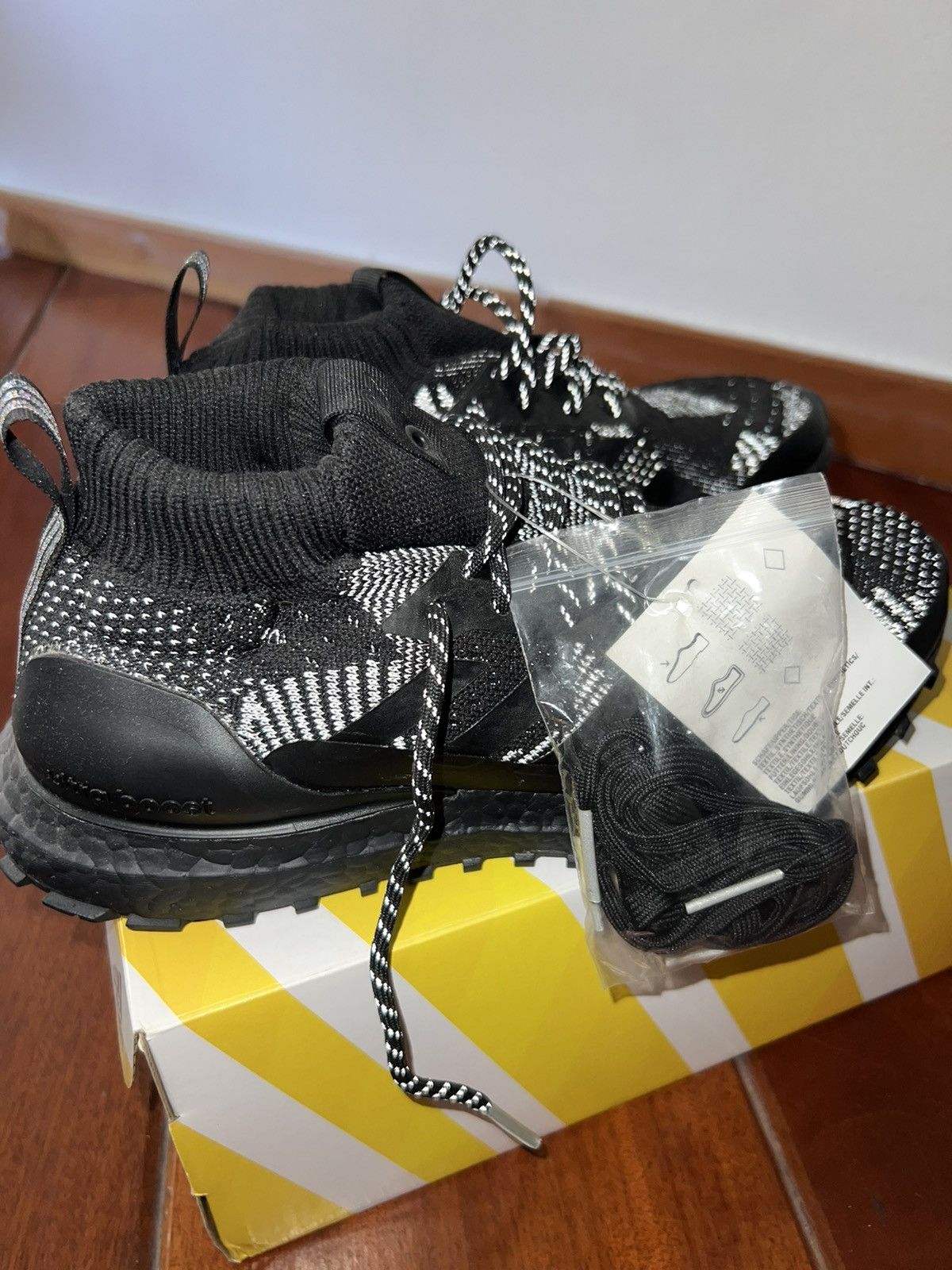 Adidas × Kith × Nonnative Kith x Nonnative Mid Ultraboost Reflective Size US 7 / EU 40 - 3 Thumbnail