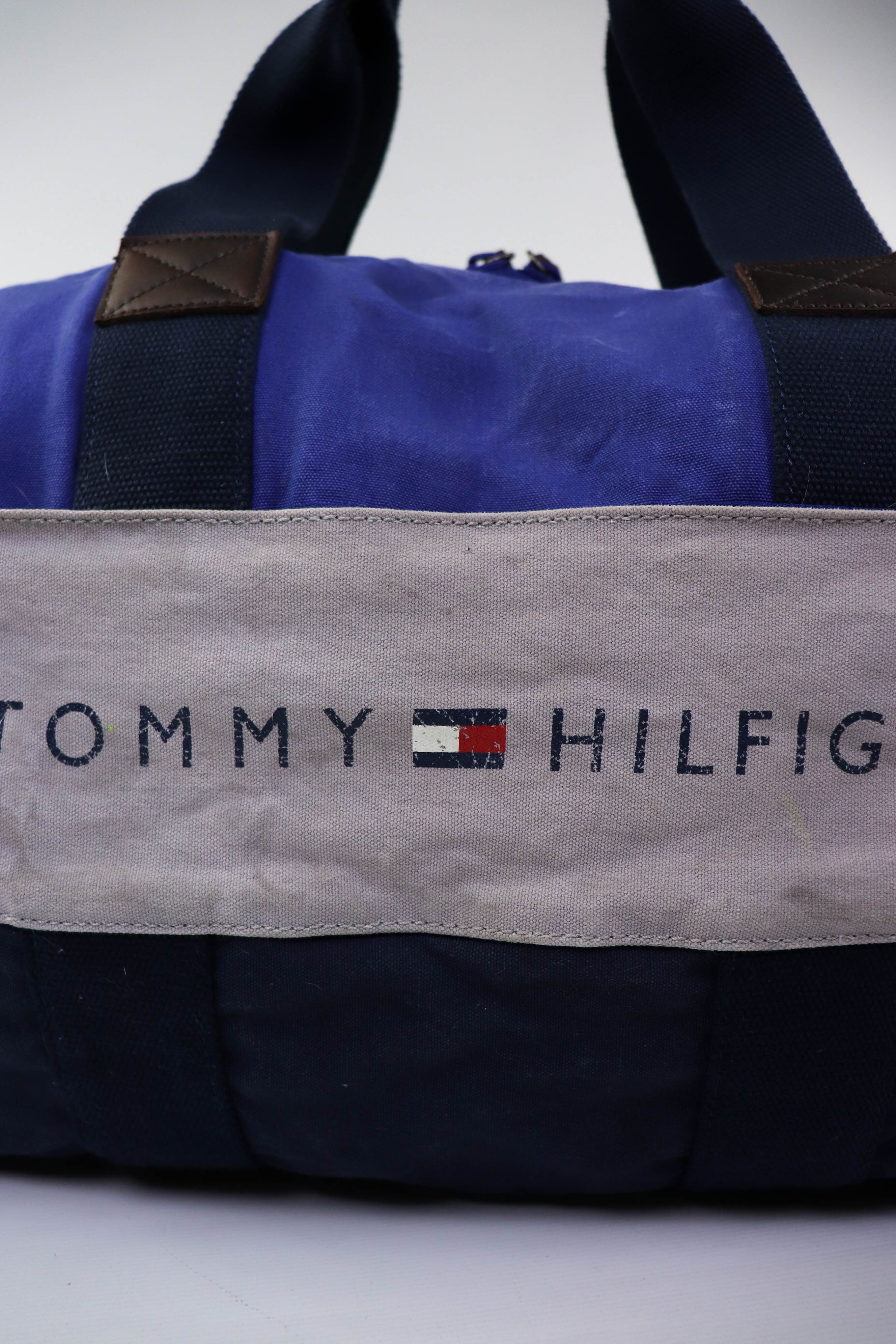 Tommy Hilfiger Tommy Hilfiger Sun Faded Blue/Navy/Gray Canvas Duffle Bag Size ONE SIZE - 11 Thumbnail