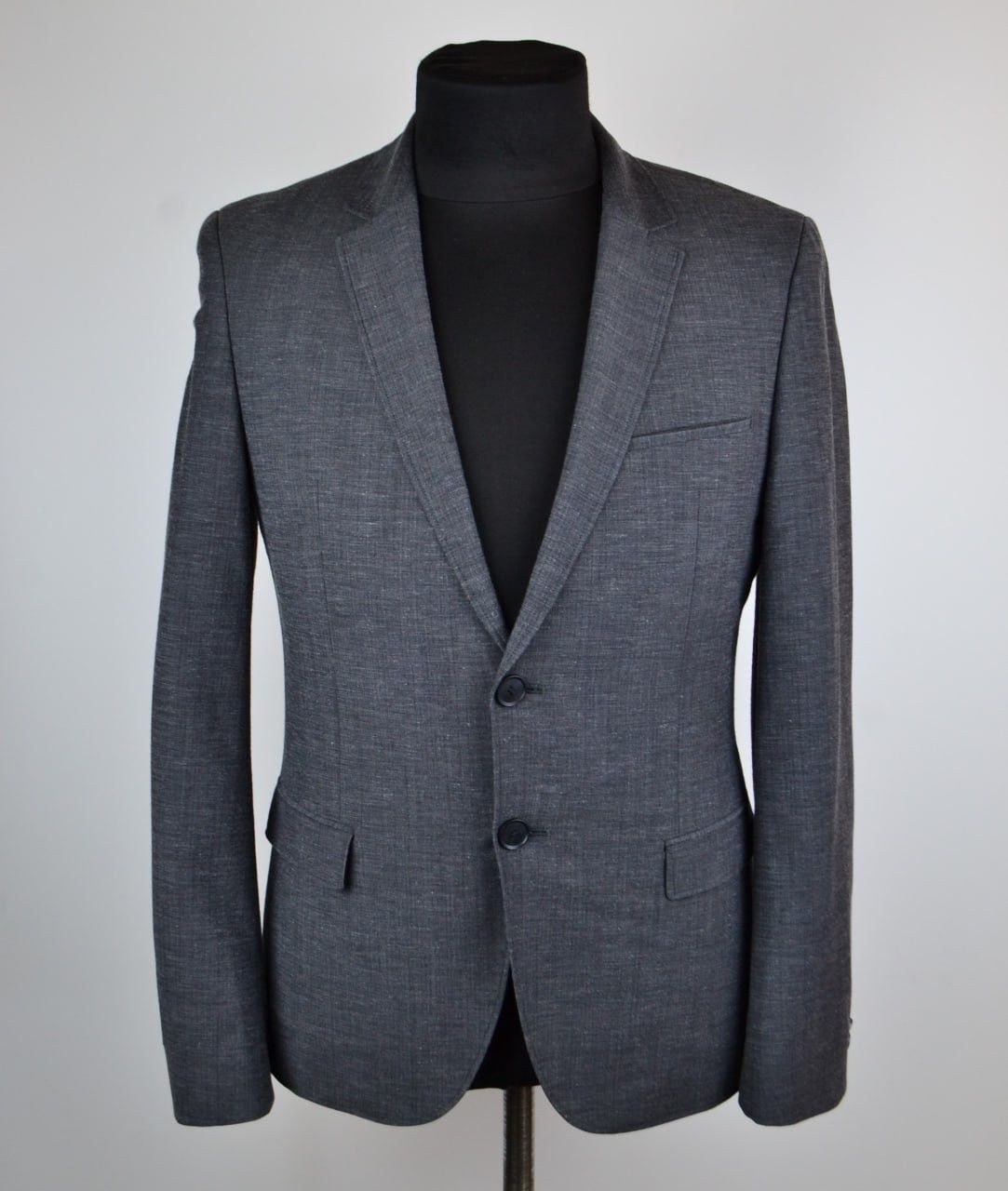 Hugo Boss Hugo Boss Blazer Gray two buttons size 48 Size 48S - 1 Thumbnail