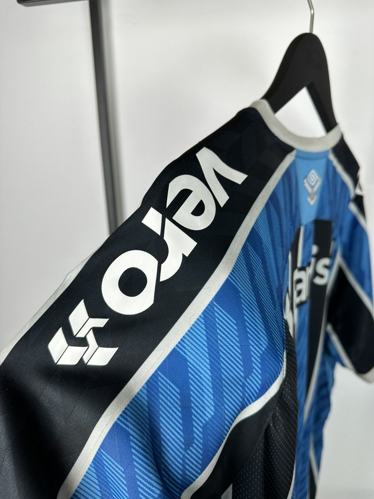 Umbro Gremio 2020-21 Umbro Home Football Jersey Shirt Soccer Men’s Size US XL / EU 56 / 4 - 17 Thumbnail