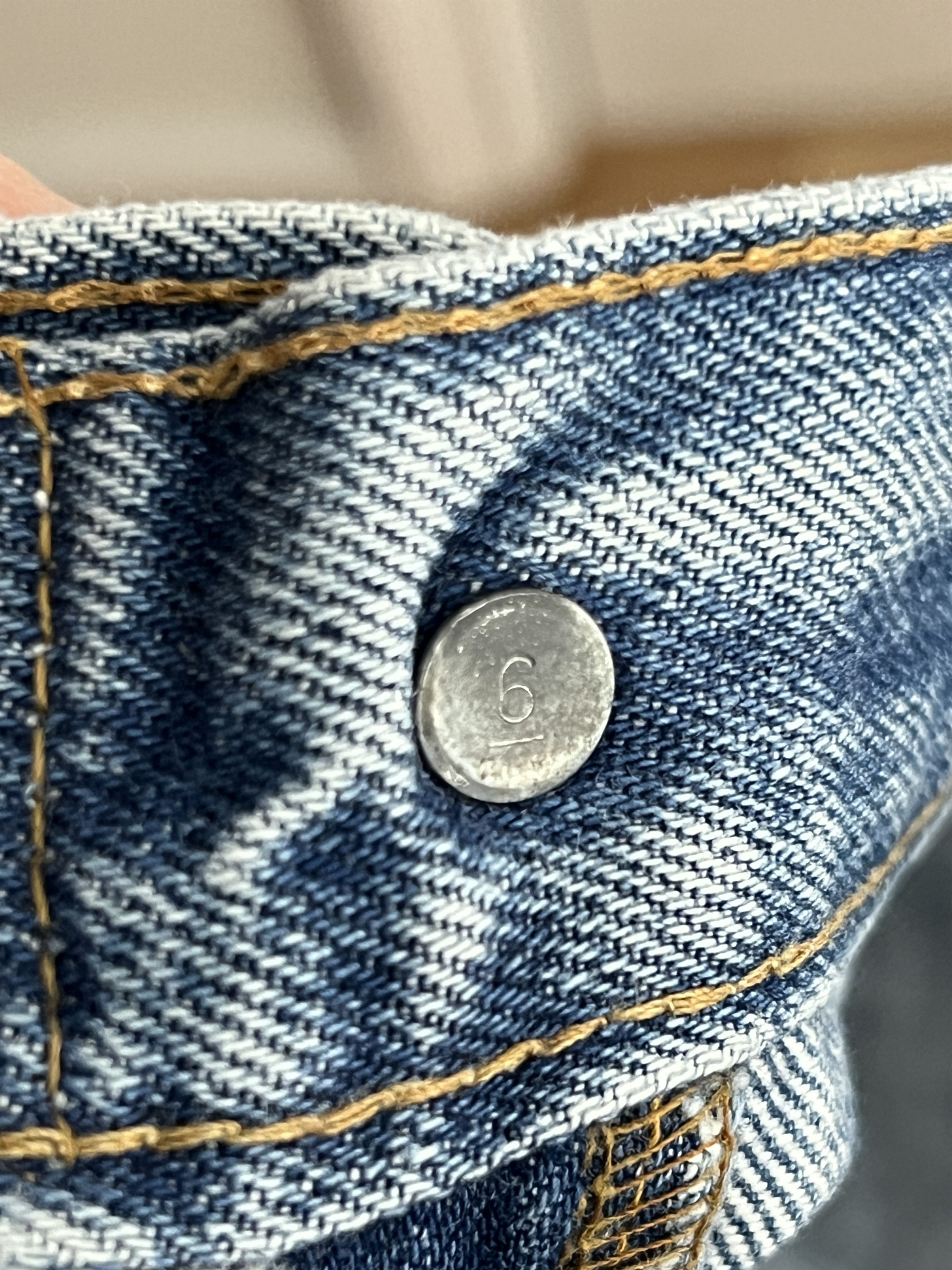 Levi's 1970s Levi's 501 Distressed Redline Selvedge #6 Rivet Jeans Size US 30 / EU 46 - 8 Thumbnail