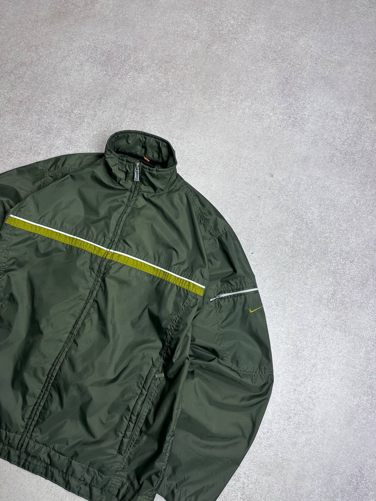 Nike Vintage Nike Swoosh Nylon Olympic Y2K Skepta Jacket S Size US S / EU 44-46 / 1 - 2 Thumbnail