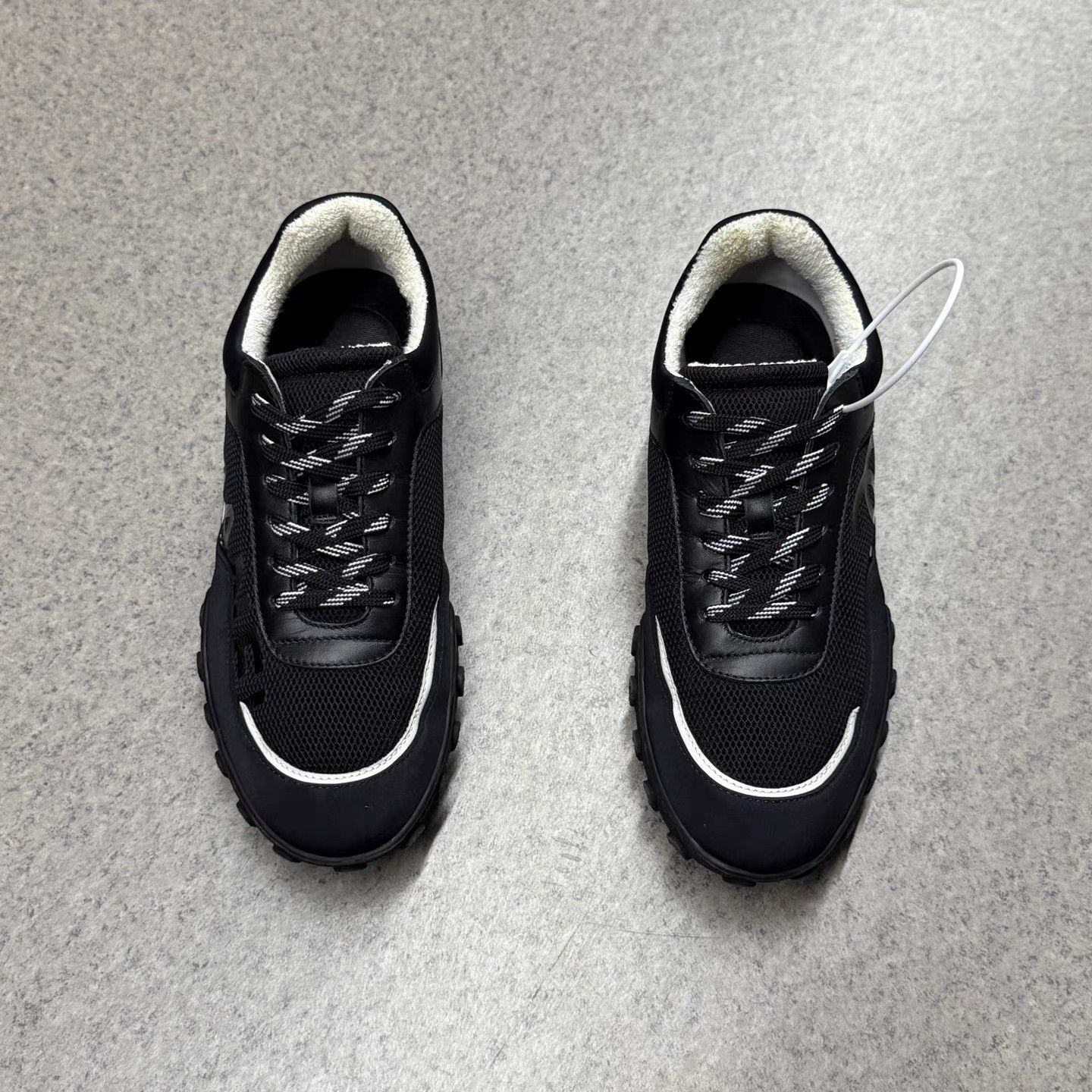 Chanel Chanel Black & White Sneakers (Trainers) K15 Size US 9 / IT 39 - 5 Thumbnail