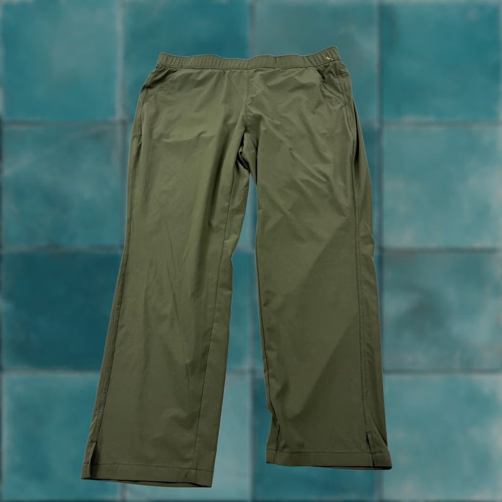Eddie Bauer Eddie Bauer Pants Womens XL Green Pull On Elastic Waist Hiking Travel Khakis Size 40" / US 18 - 1 Thumbnail