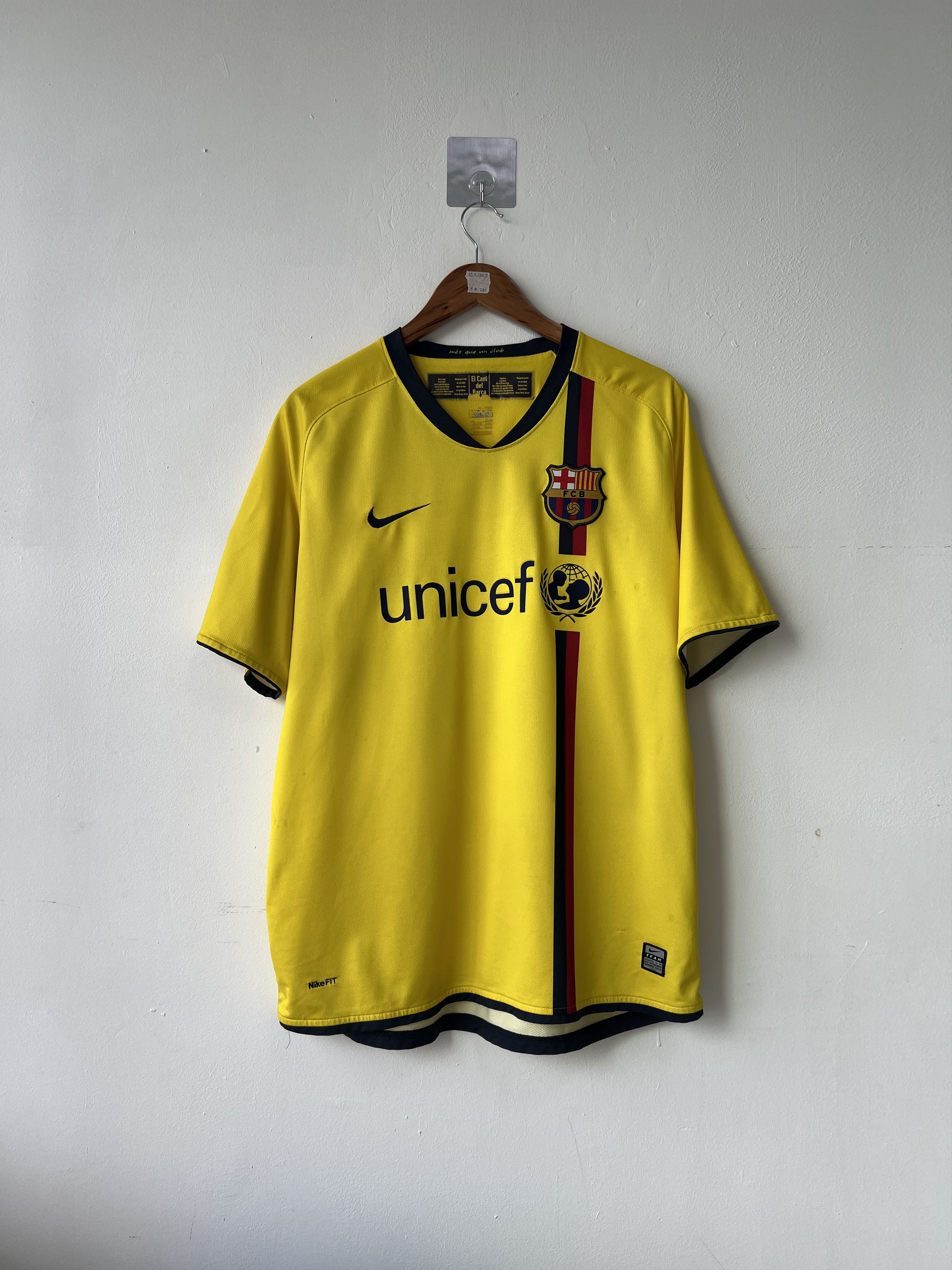 Nike (L) Barcelona 2008-10 Away Kit Messi #10 Size US L / EU 52-54 / 3 - 2 Thumbnail