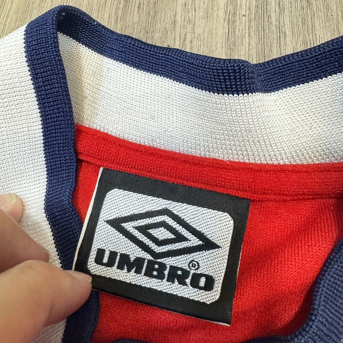Umbro Norway Euro2000 home shirt #20 Solskjaer Size US XL / EU 56 / 4 - 8 Thumbnail