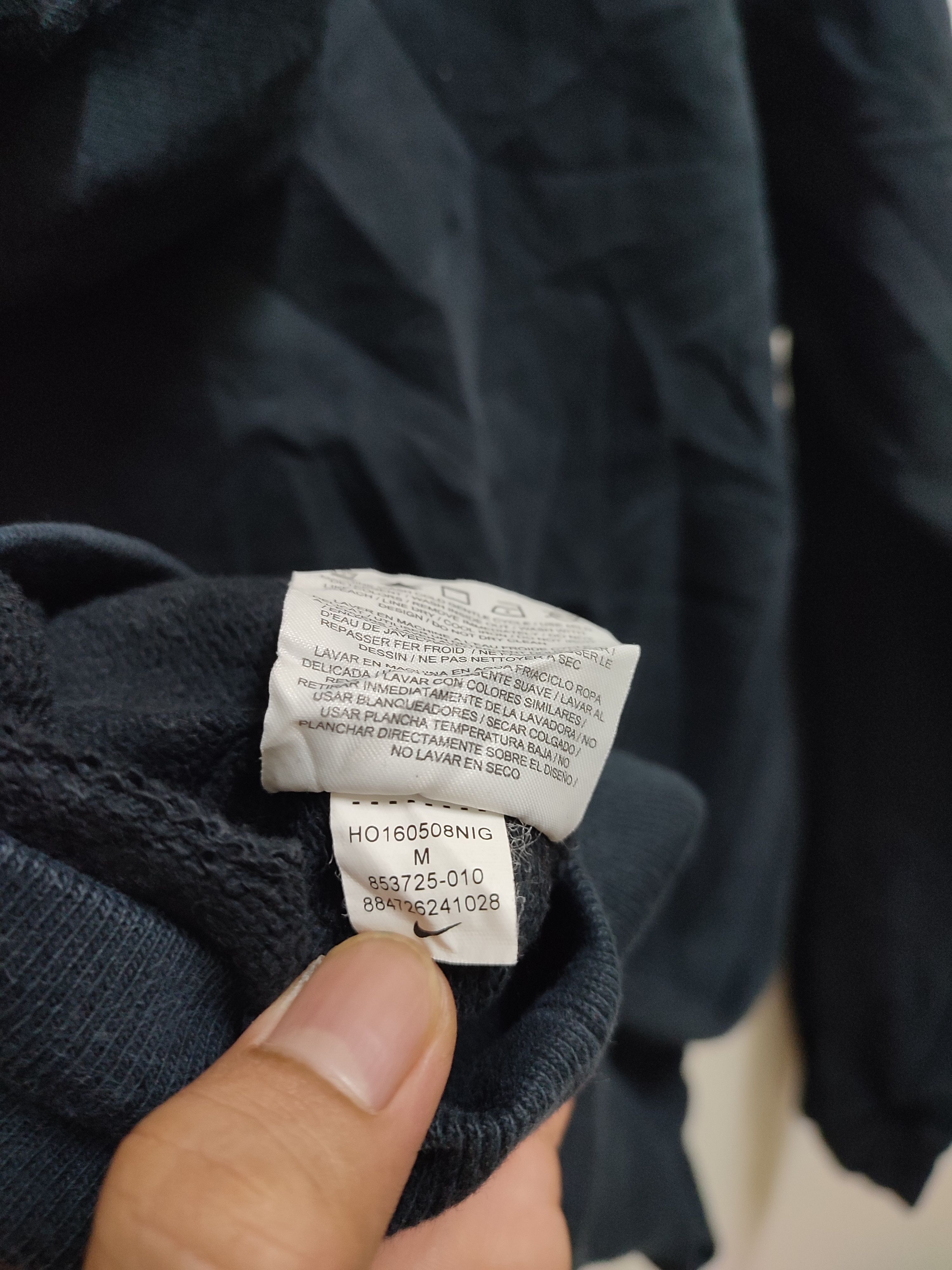 Nike Vintage Y2k Nike Black Hoodies Size US M / EU 48-50 / 2 - 9 Thumbnail